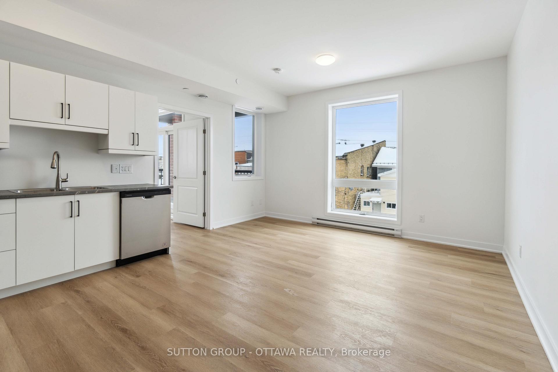Photo 2 of Unit 206, 7 Maple Avenue, Smiths Falls — HOMEH