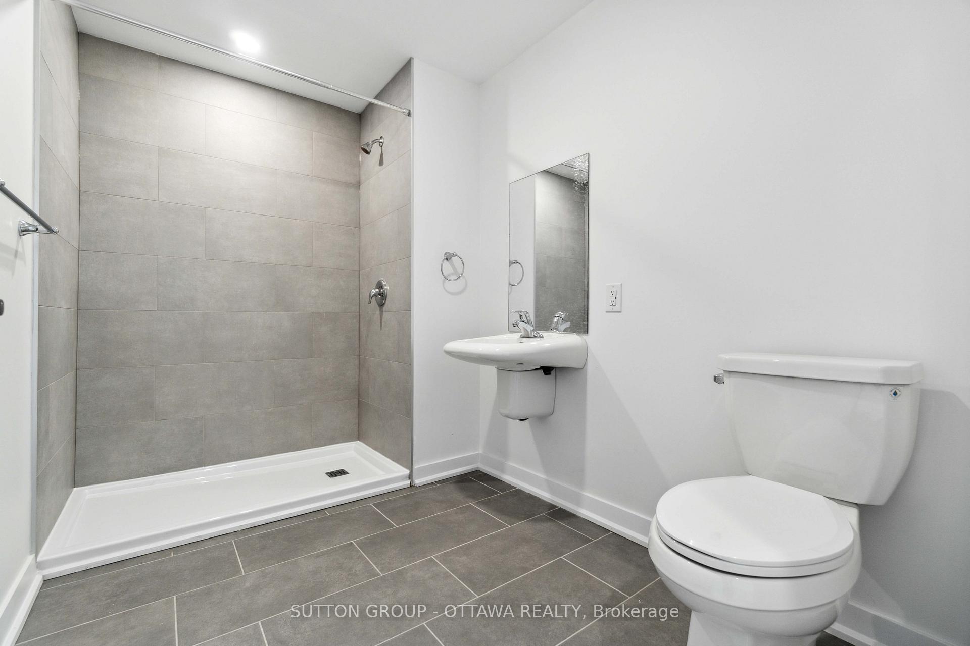Photo 9 of Unit 206, 7 Maple Avenue, Smiths Falls — HOMEH