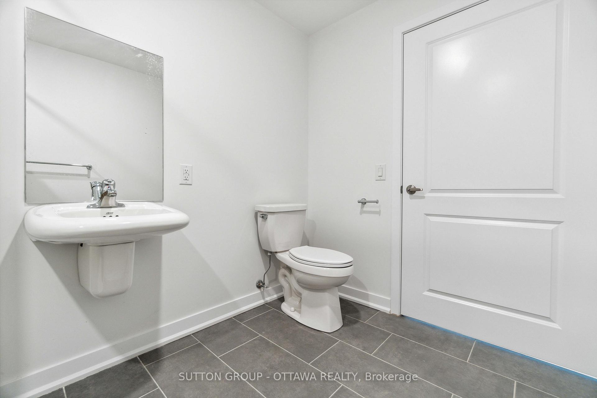 Photo 10 of Unit 206, 7 Maple Avenue, Smiths Falls — HOMEH