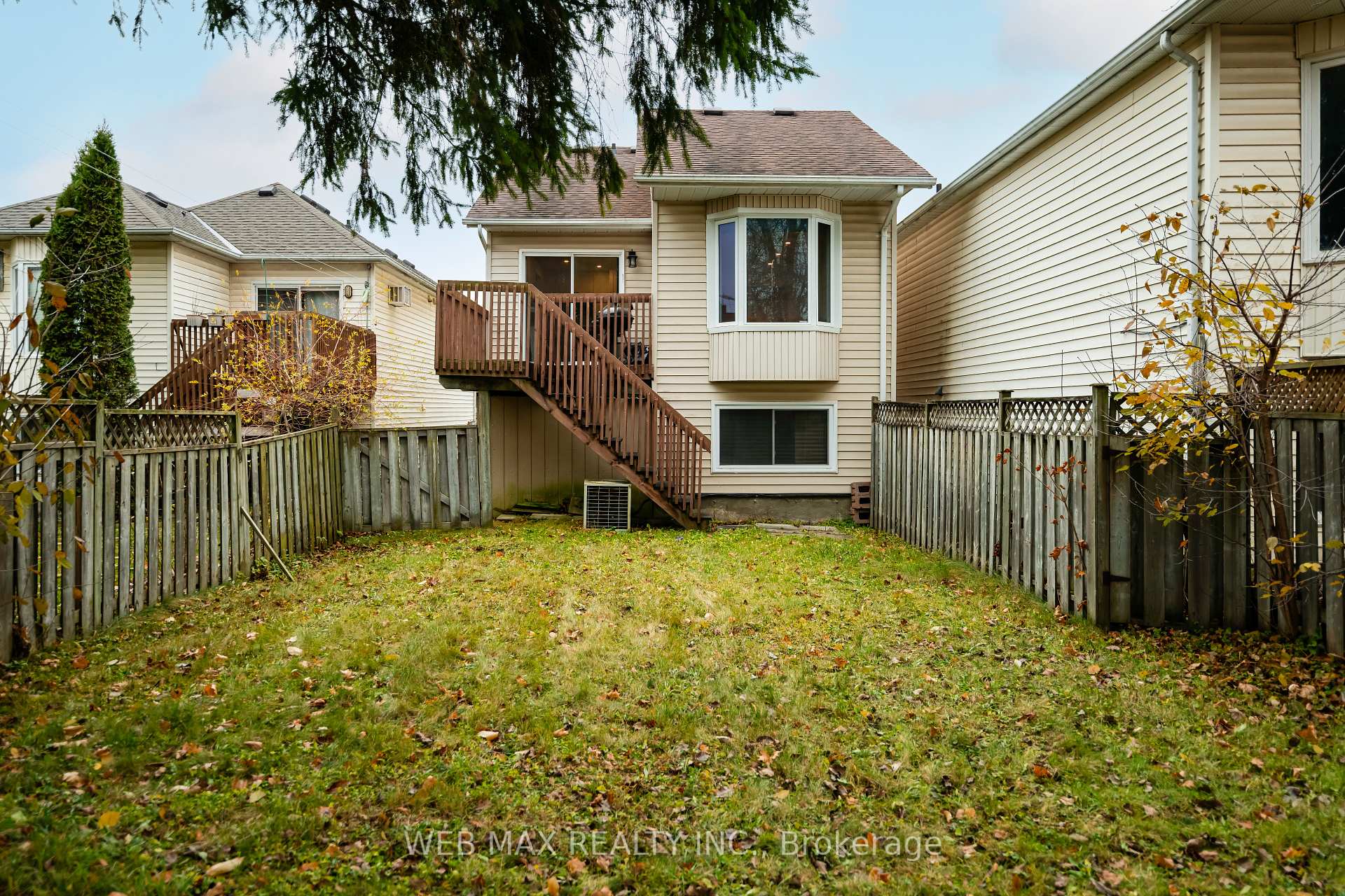 Photo 2 of 338 Shelburne Place, Shelburne — HOMEH