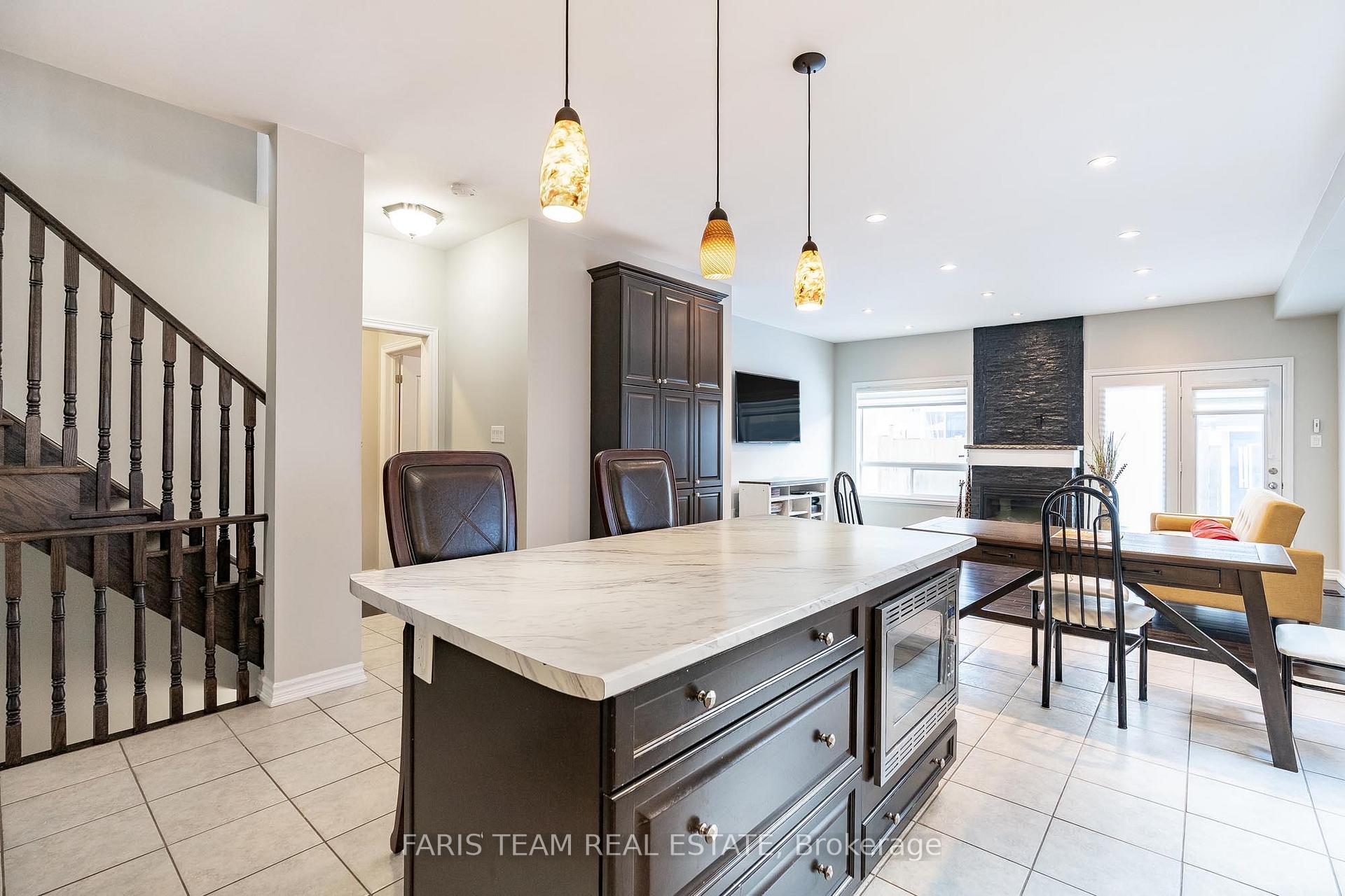 Photo 4 of 746 Halbert Drive, Shelburne — HOMEH