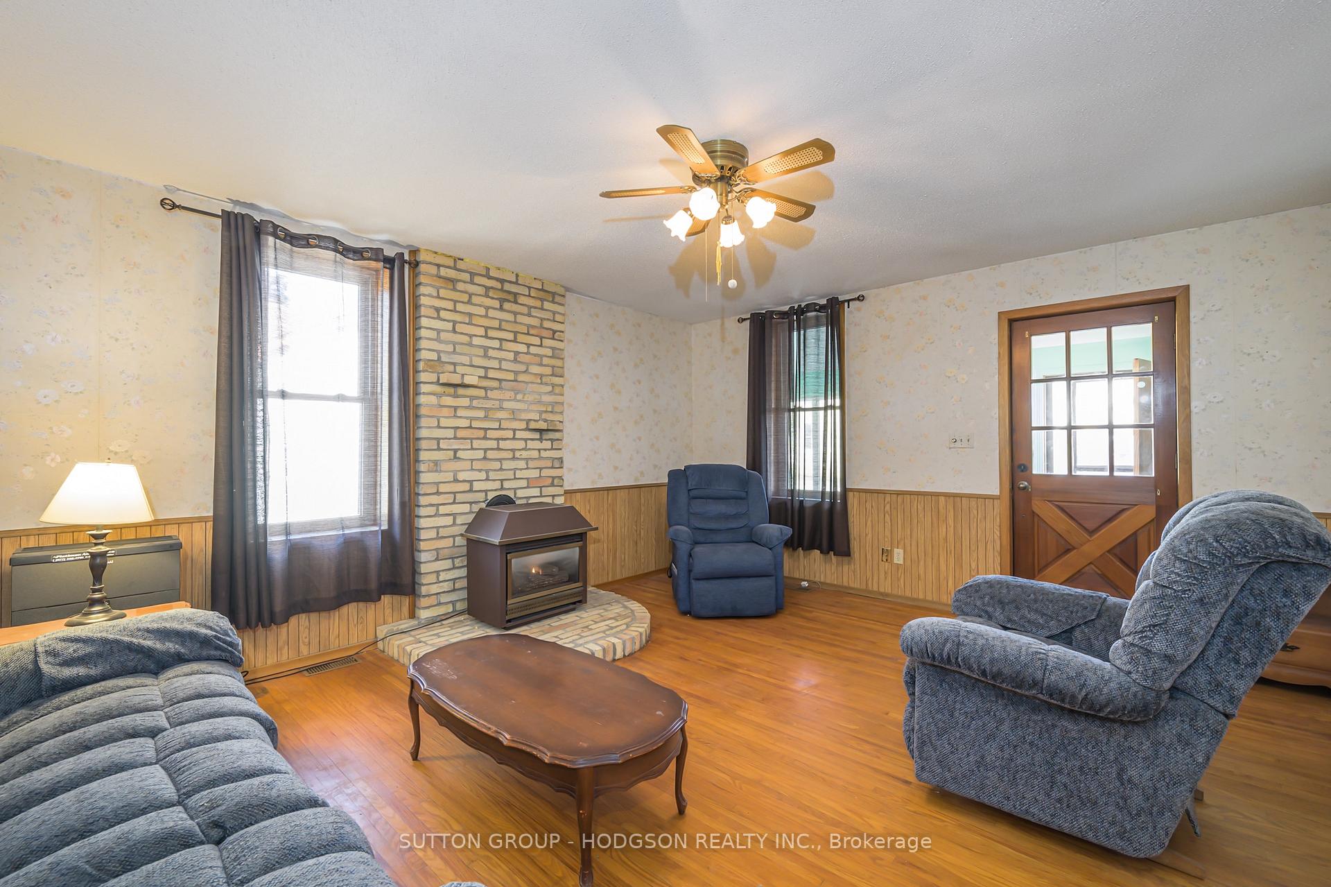 Photo 7 of 35 Victoria Avenue E, South Huron, Stephen — HOMEH