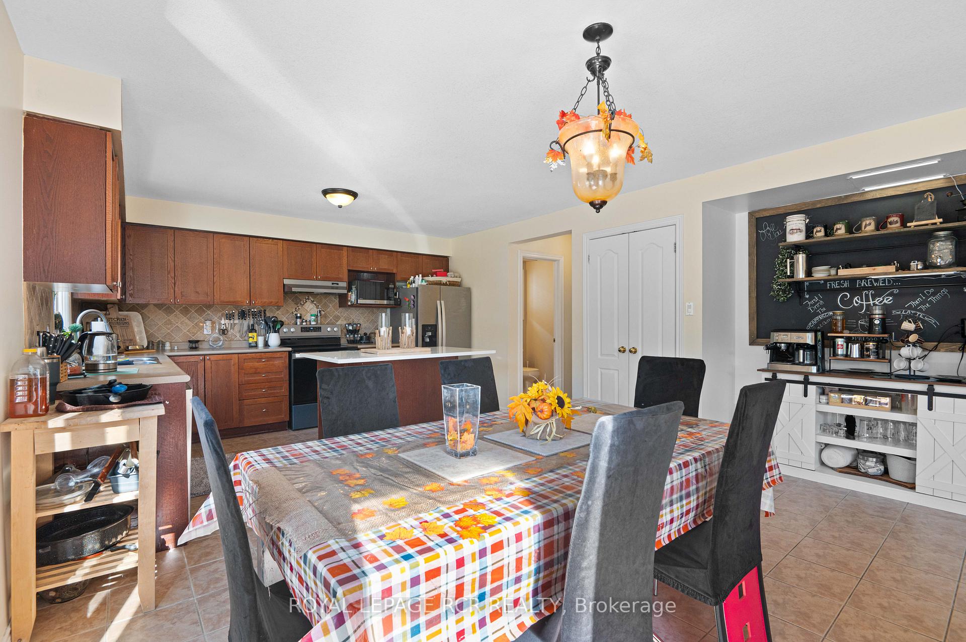 Photo 8 of 316 Rintoul Crescent, Shelburne — HOMEH