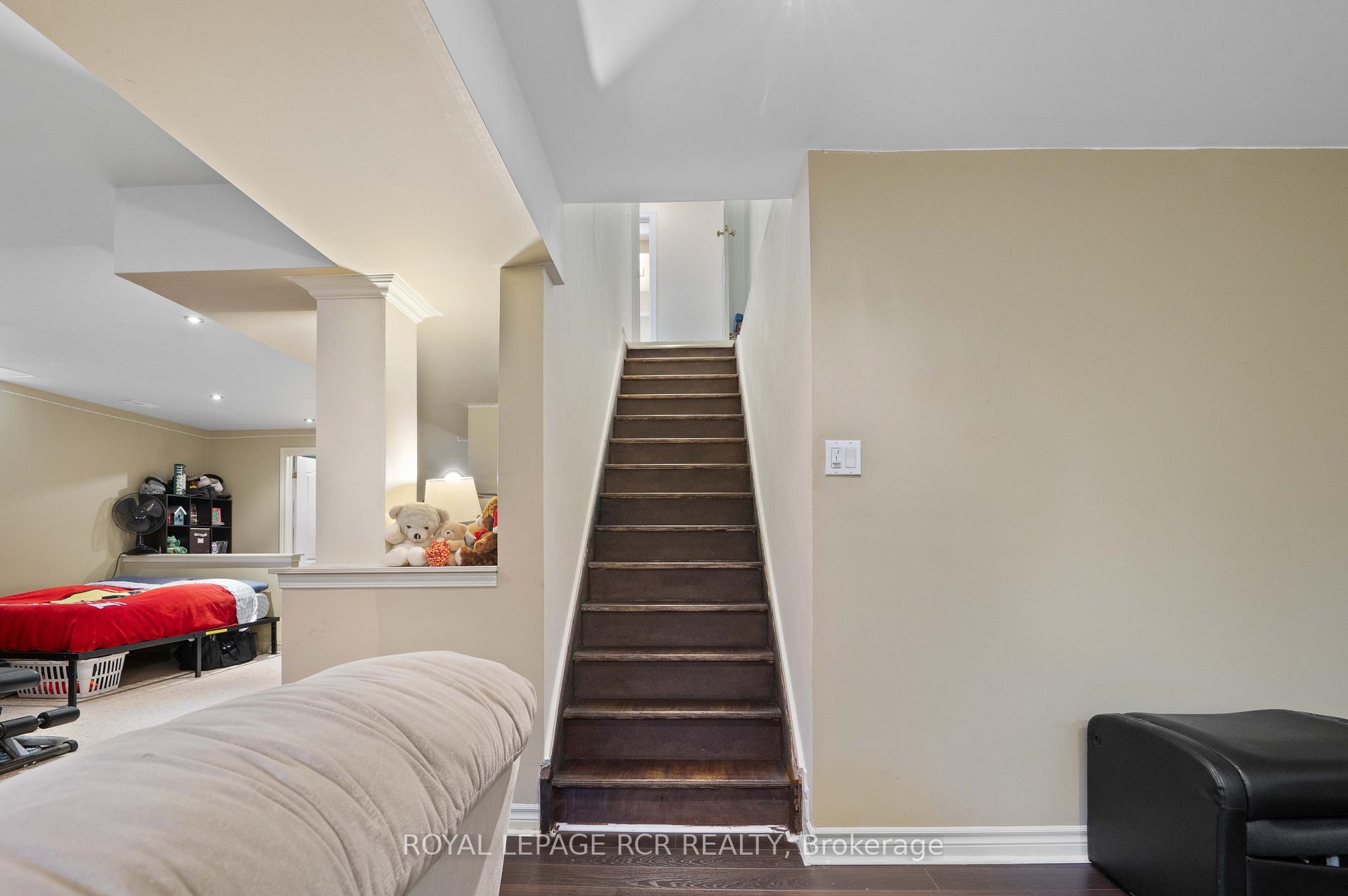 Photo 12 of 316 Rintoul Crescent, Shelburne — HOMEH