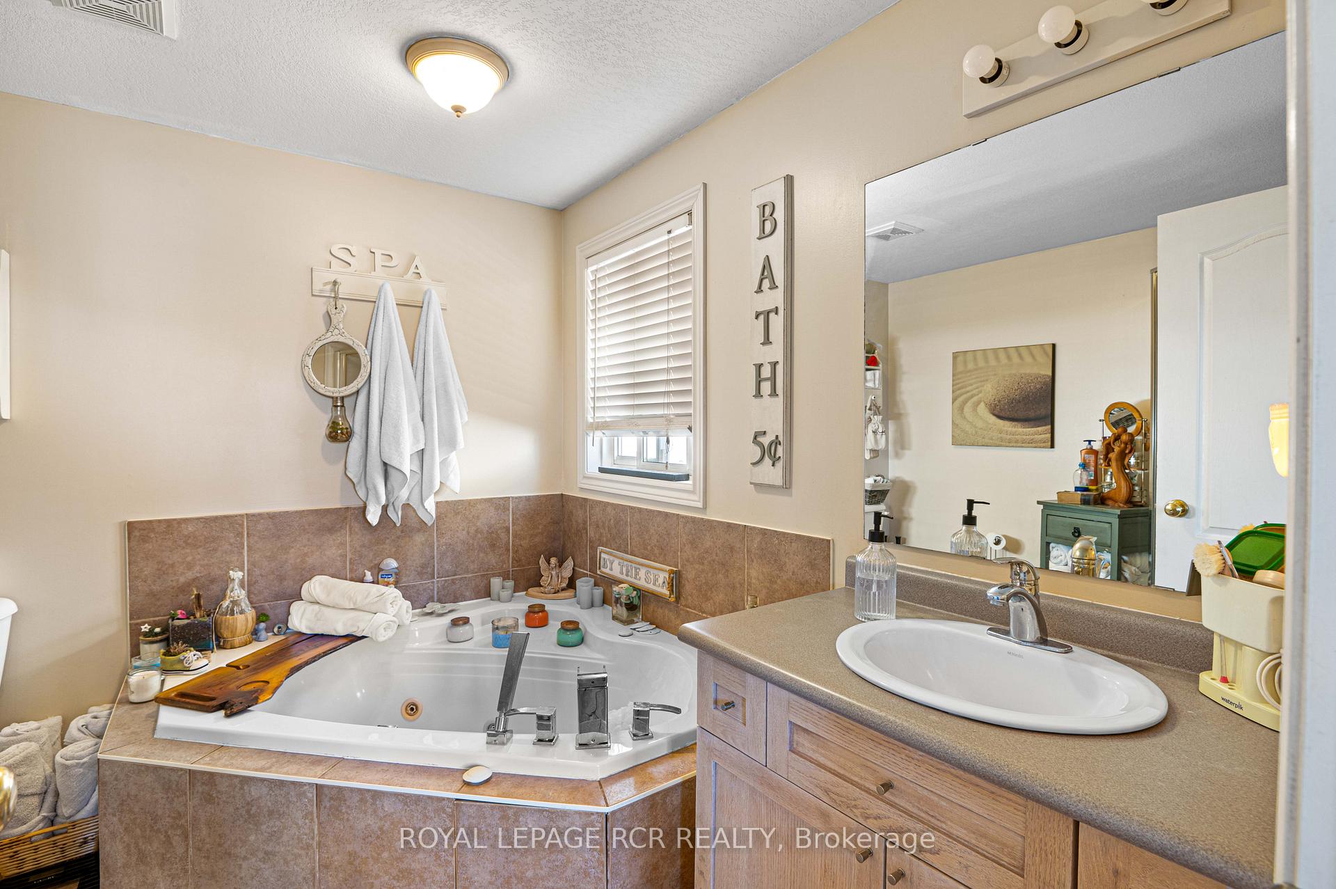 Photo 19 of 316 Rintoul Crescent, Shelburne — HOMEH