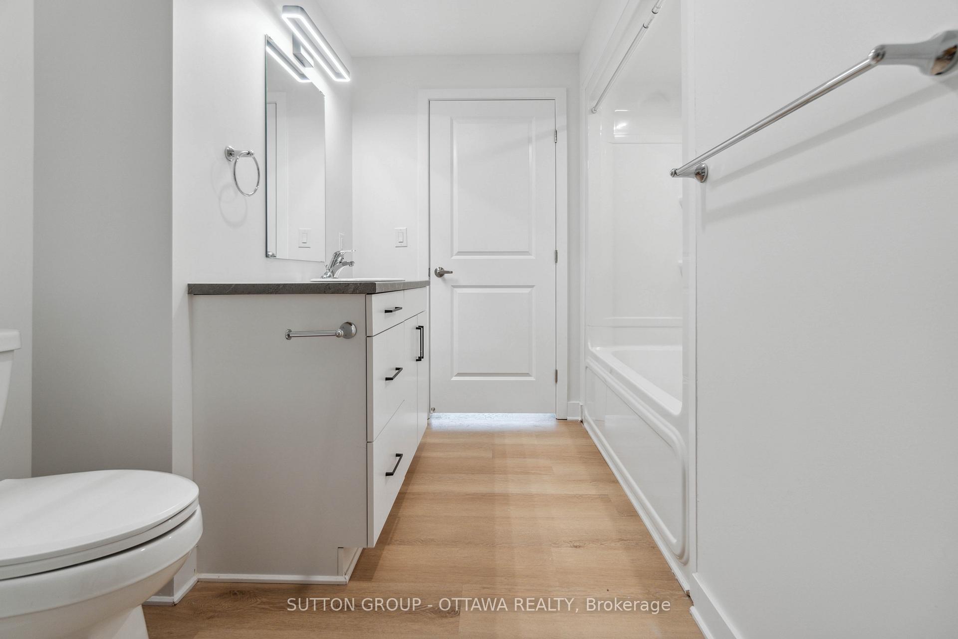 Photo 11 of Unit 205, 7 Maple Avenue, Smiths Falls — HOMEH