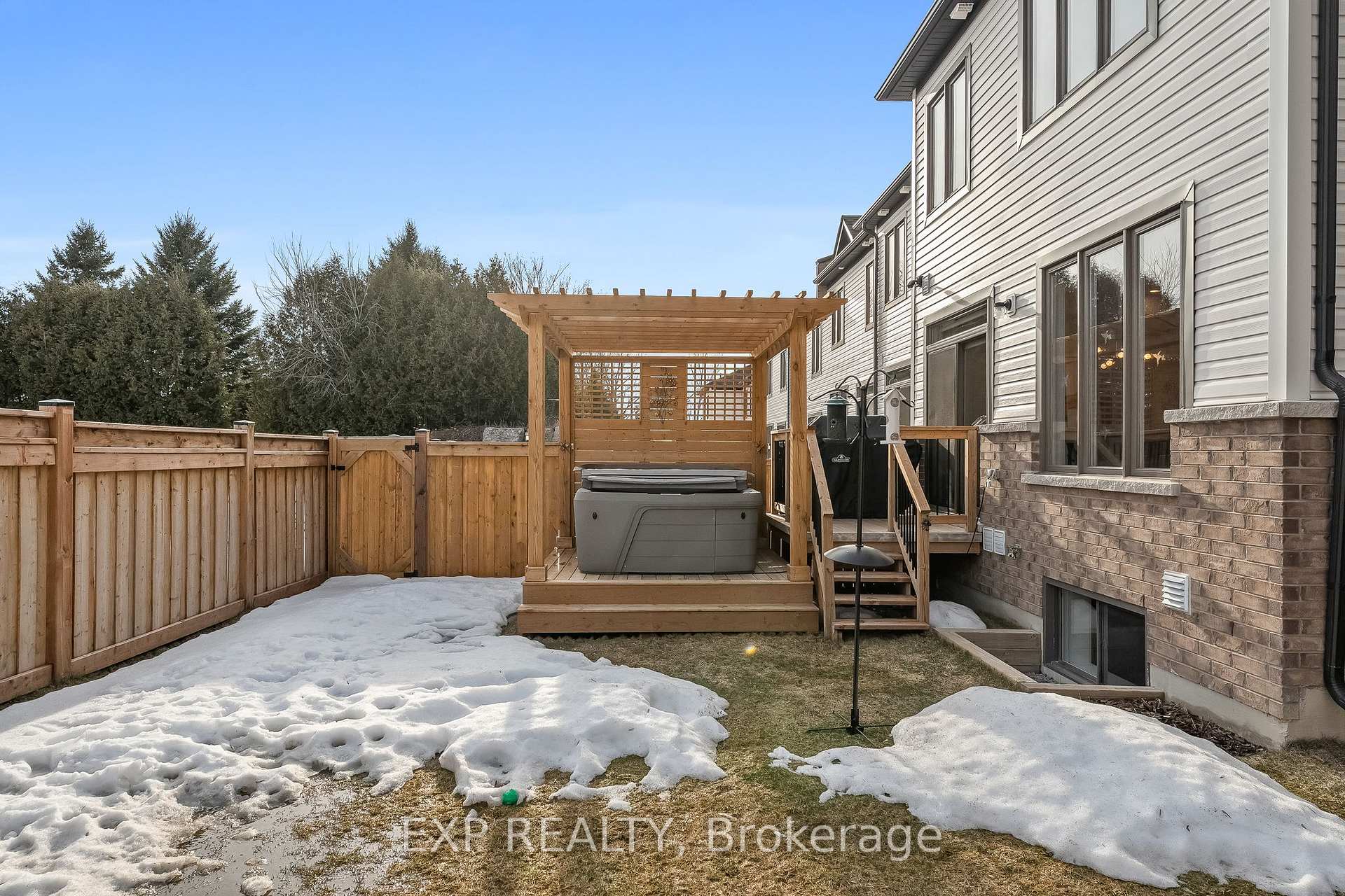 Photo 48 of 50 Shand Lane, Scugog, Port Perry — HOMEH