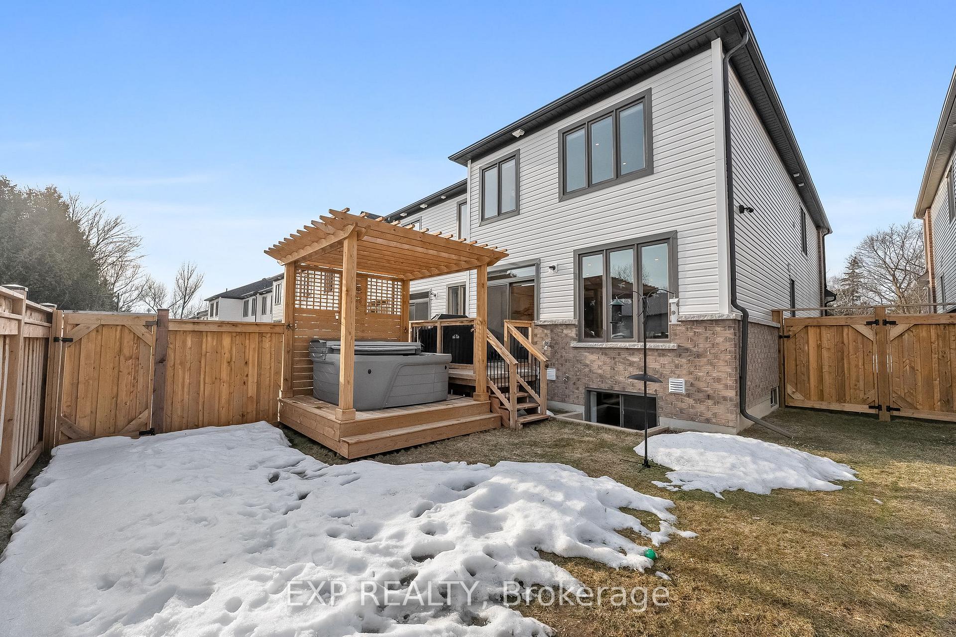 Photo 49 of 50 Shand Lane, Scugog, Port Perry — HOMEH