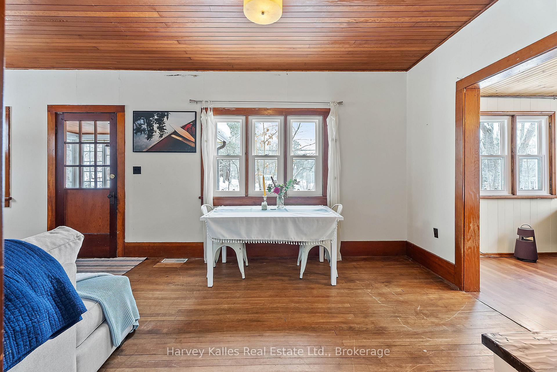 Photo 12 of 16 Oak Street, Seguin — HOMEH