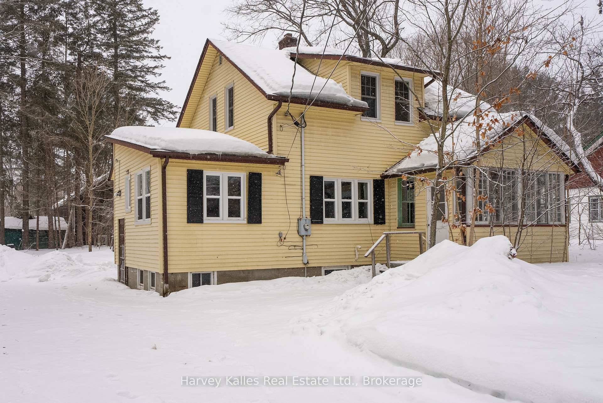 Photo 37 of 16 Oak Street, Seguin — HOMEH