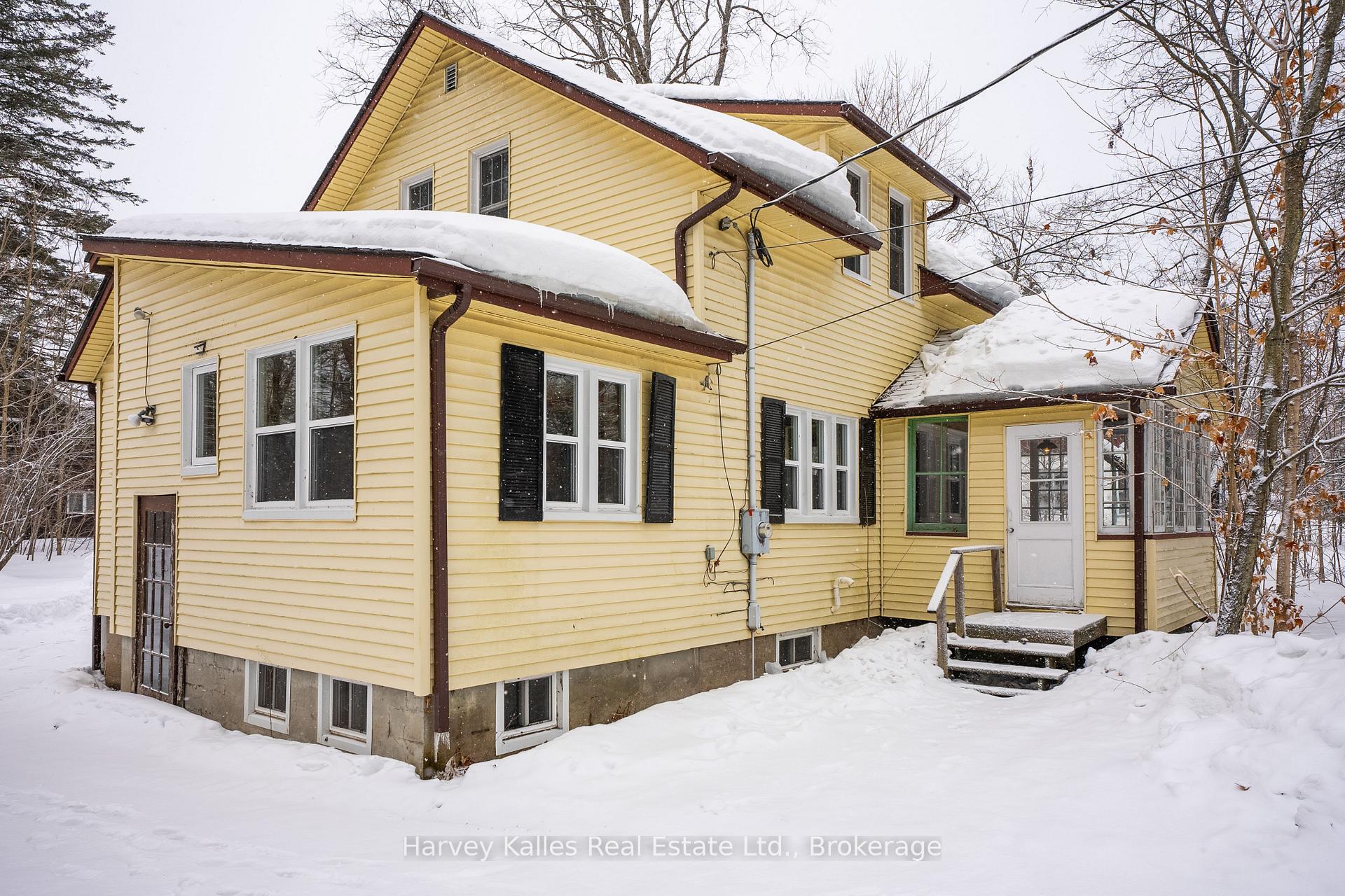 Photo 39 of 16 Oak Street, Seguin — HOMEH
