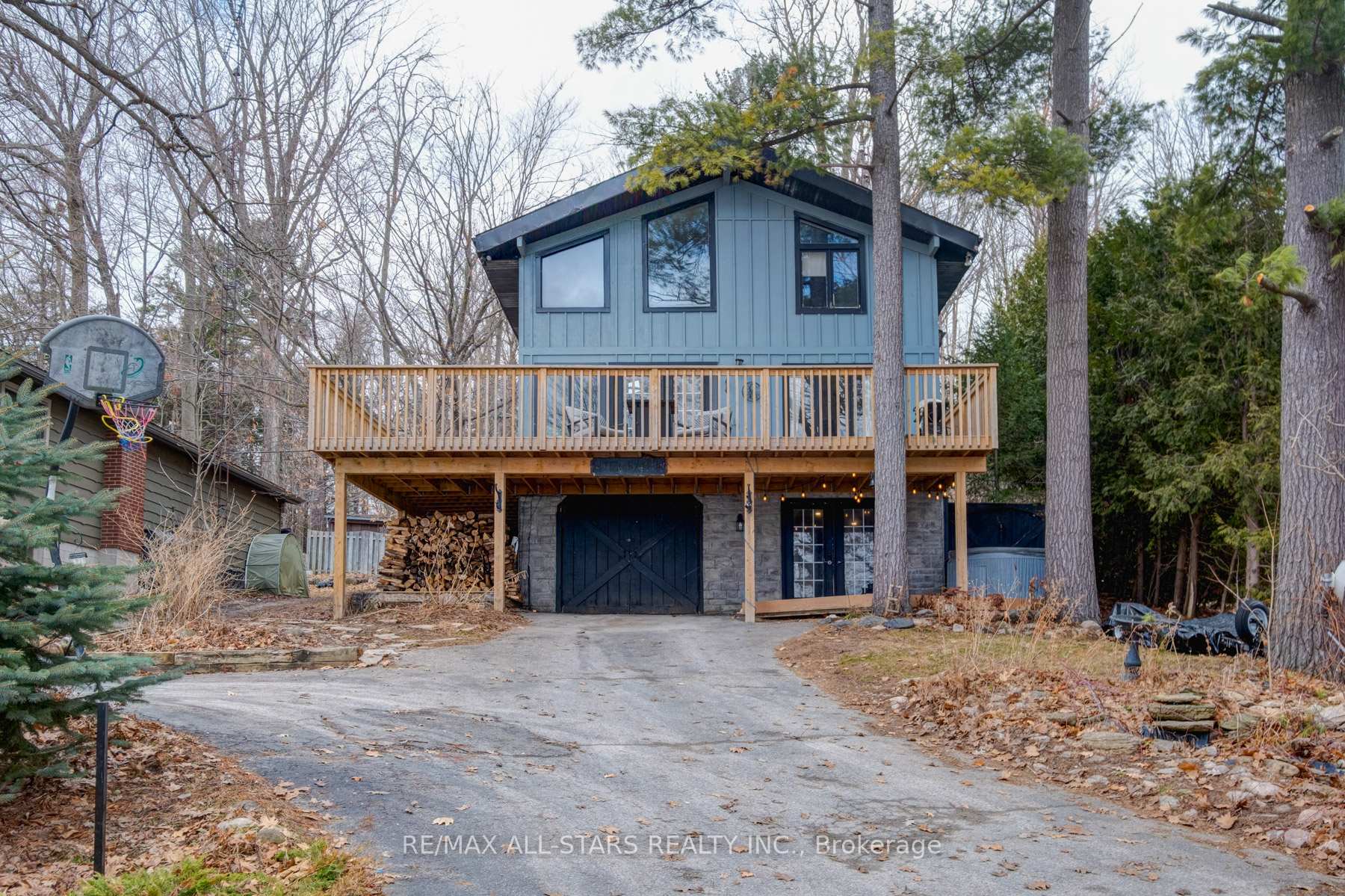 Front of 126 Pine Point Lane