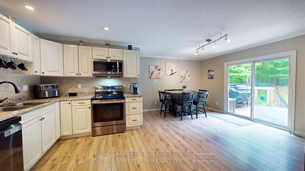 Photo 10 of 4557 Trent Trail, Severn, Washago — HOMEH