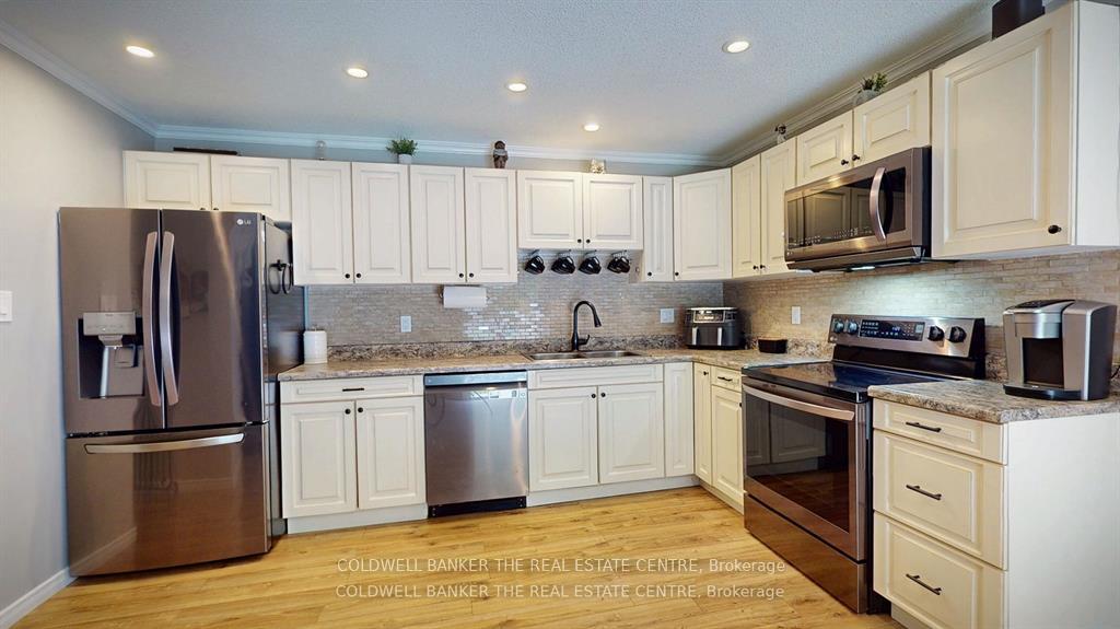 Photo 11 of 4557 Trent Trail, Severn, Washago — HOMEH