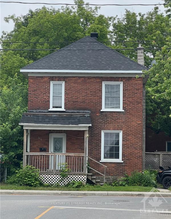 Photo 1 of 44 Ogden Avenue, Smiths Falls — HOMEH