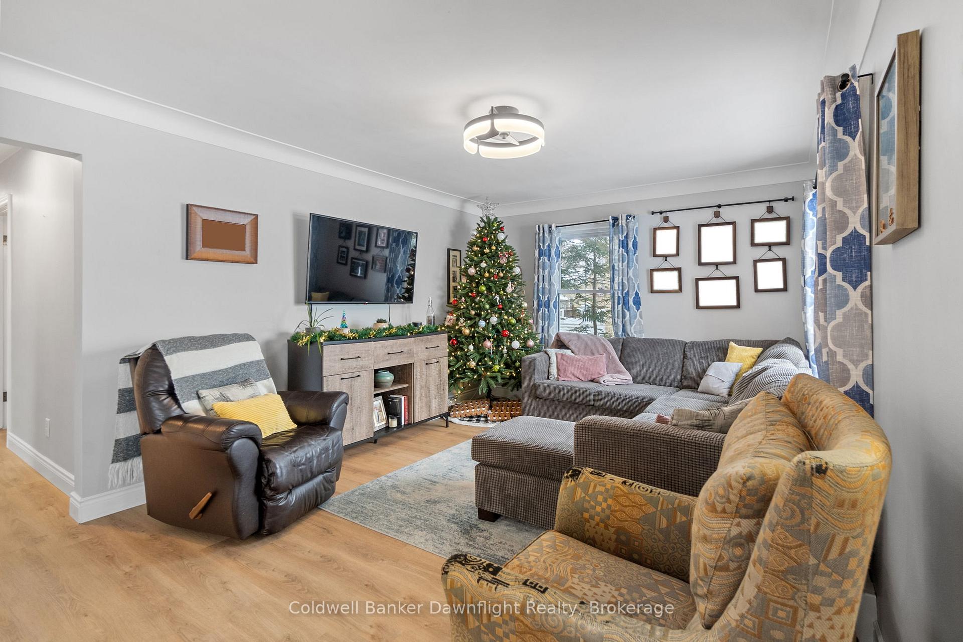Photo 4 of 55 Sanders Street E, South Huron, Exeter — HOMEH