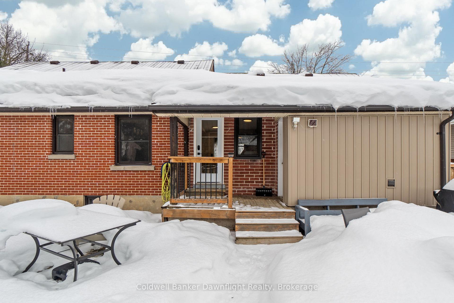 Photo 36 of 55 Sanders Street E, South Huron, Exeter — HOMEH