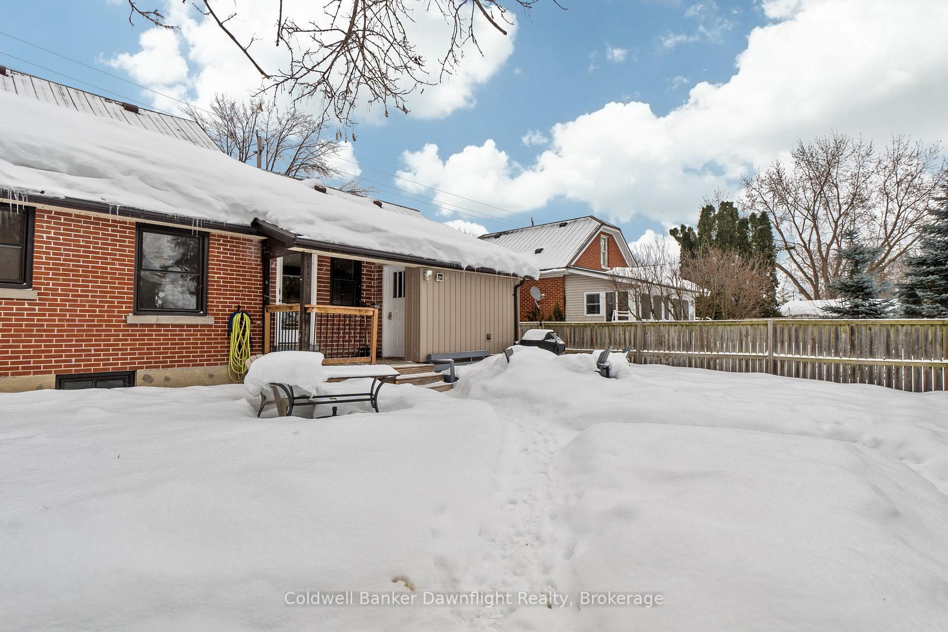Photo 37 of 55 Sanders Street E, South Huron, Exeter — HOMEH