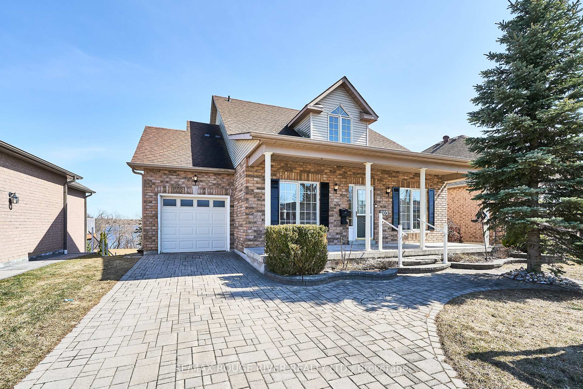 Photo 2 of 203 Waterbury Crescent, Scugog, Port Perry — HOMEH