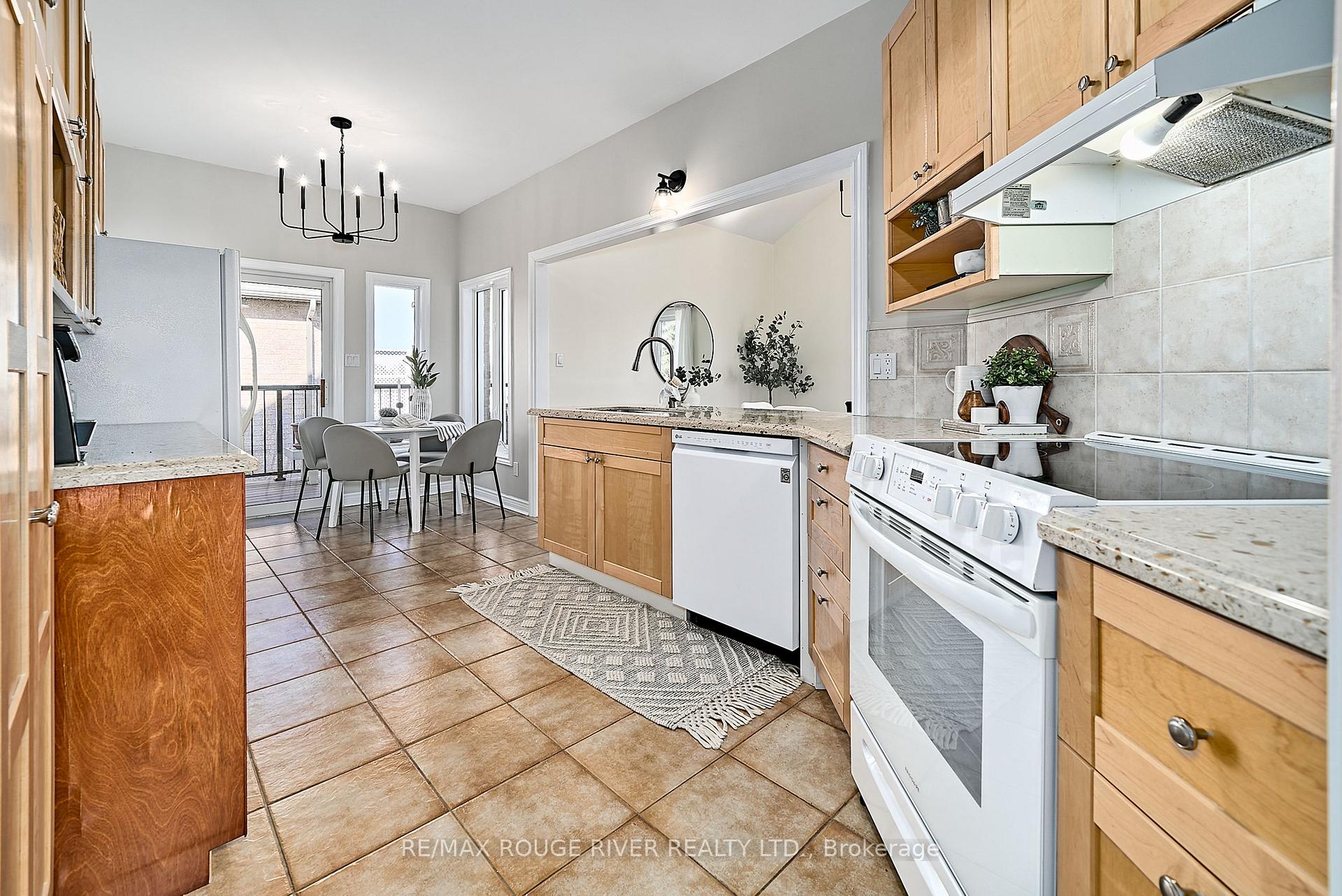 Photo 23 of 203 Waterbury Crescent, Scugog, Port Perry — HOMEH