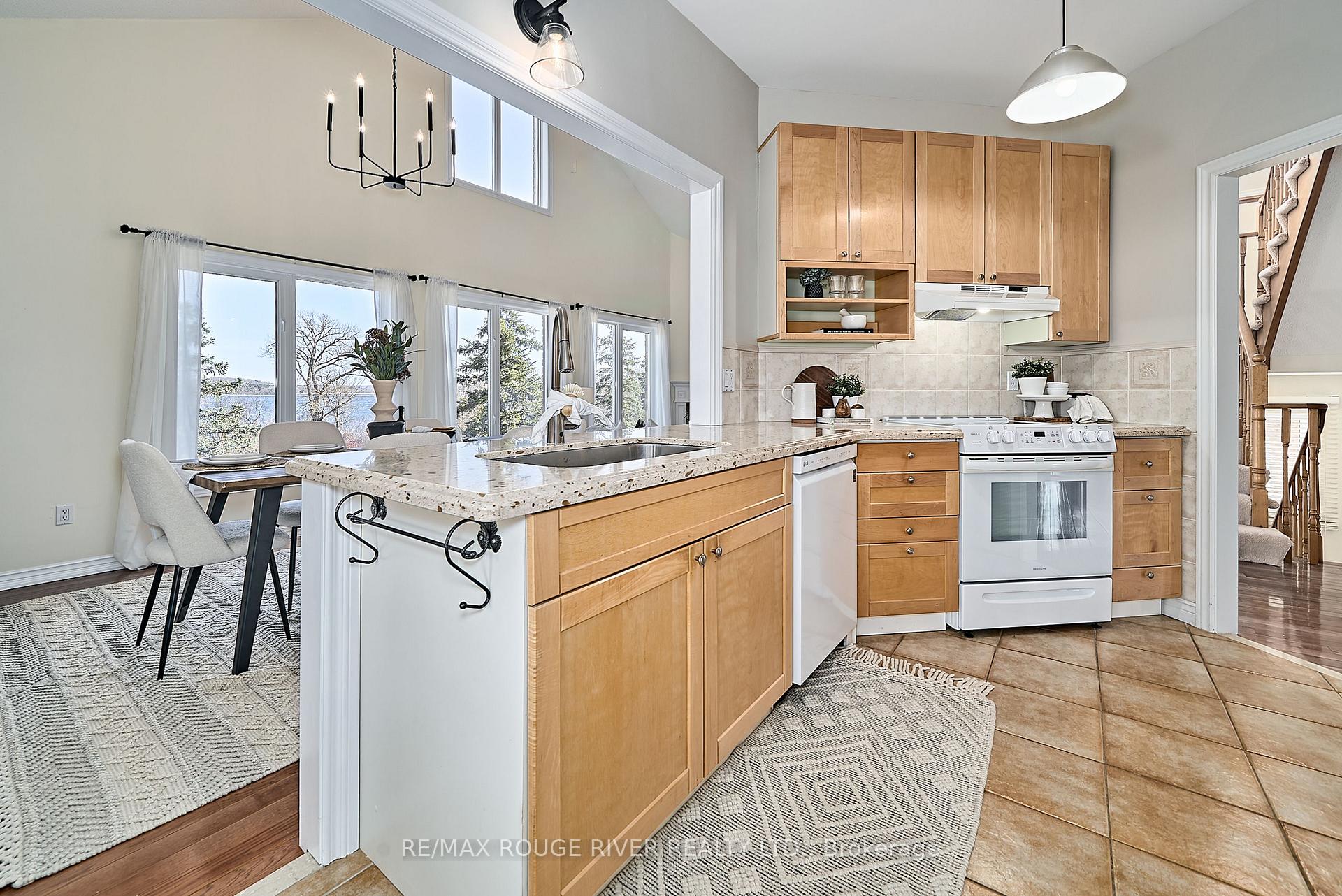 Photo 24 of 203 Waterbury Crescent, Scugog, Port Perry — HOMEH