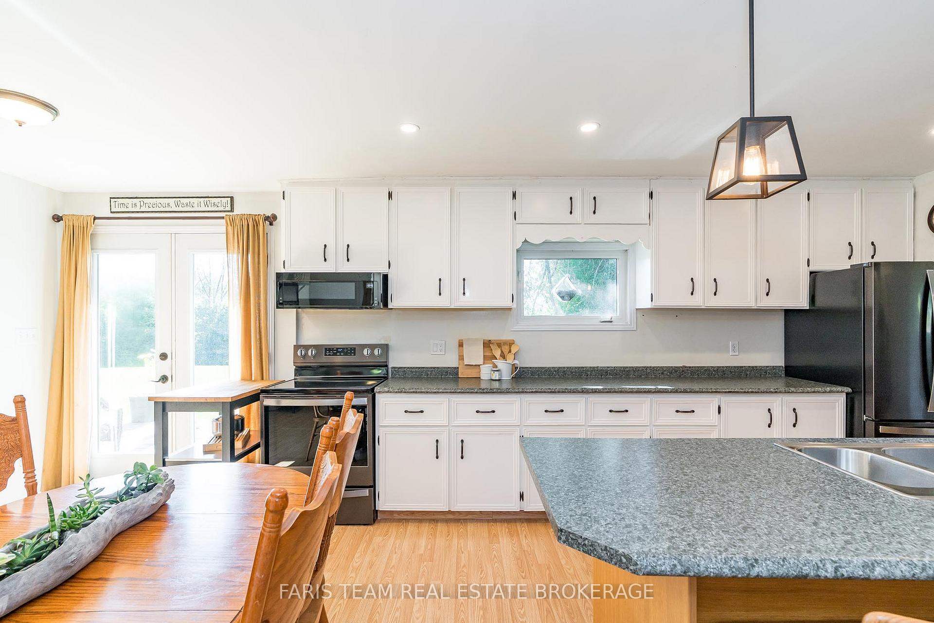 Photo 9 of 2243 Anderson Line, Severn, Coldwater — HOMEH