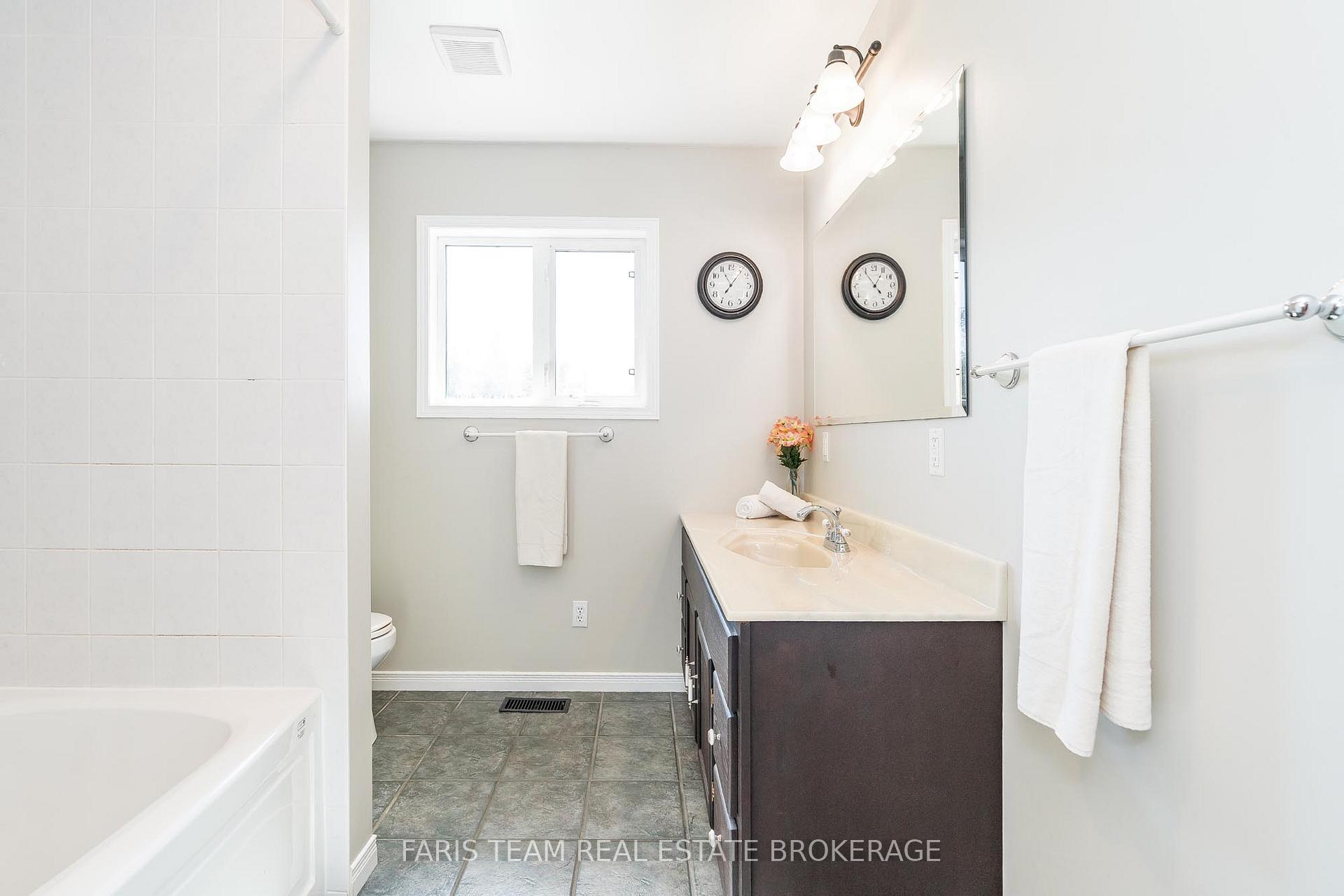 Photo 22 of 2243 Anderson Line, Severn, Coldwater — HOMEH