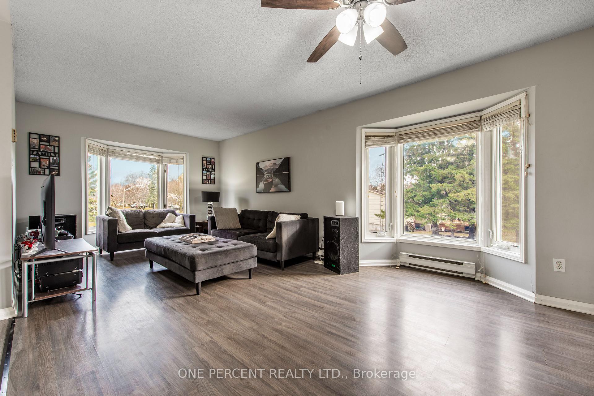 Photo 5 of 342 Shelburne Place, Shelburne — HOMEH