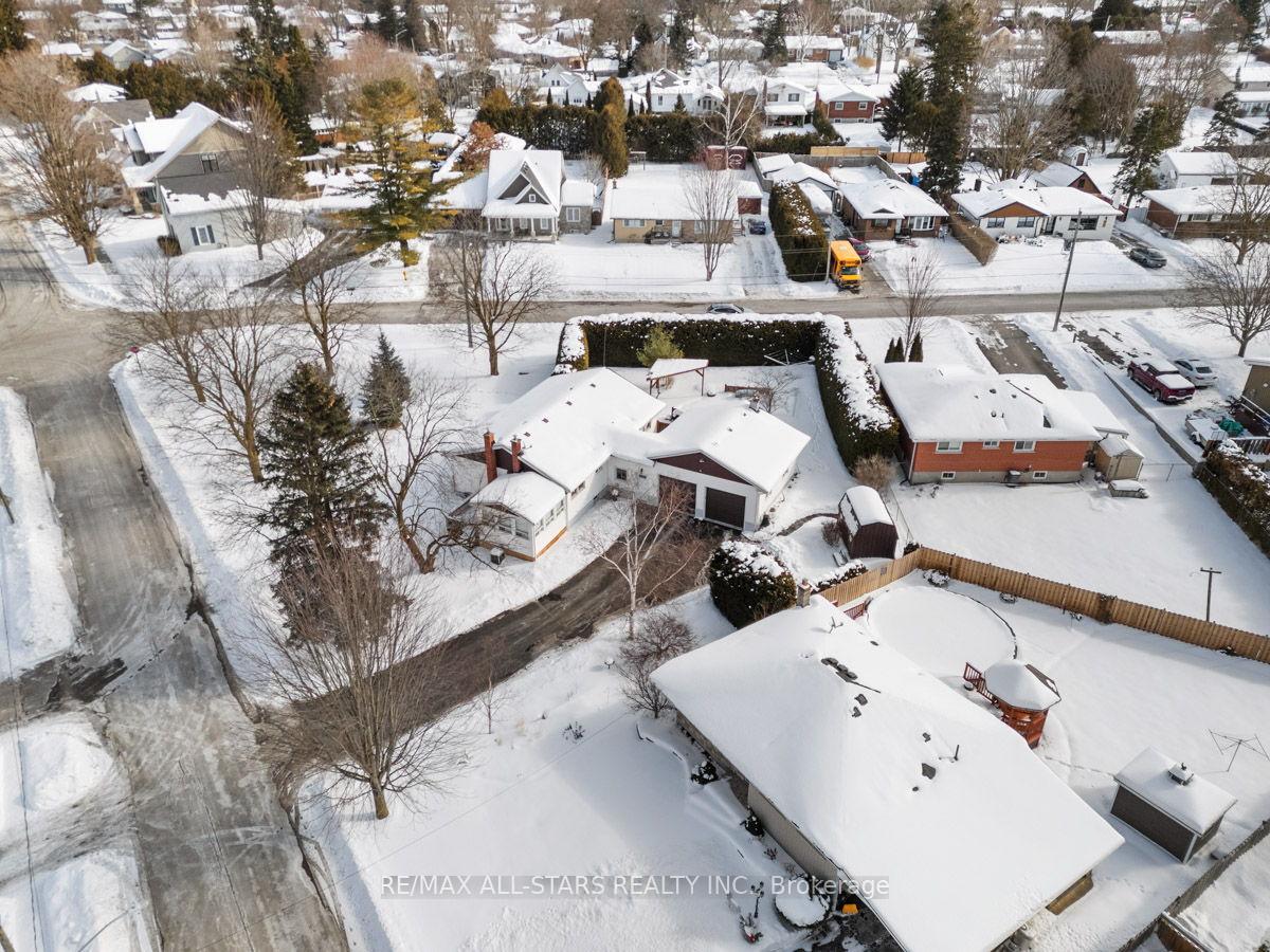 Photo 48 of 46 Allan Street, Scugog, Port Perry — HOMEH