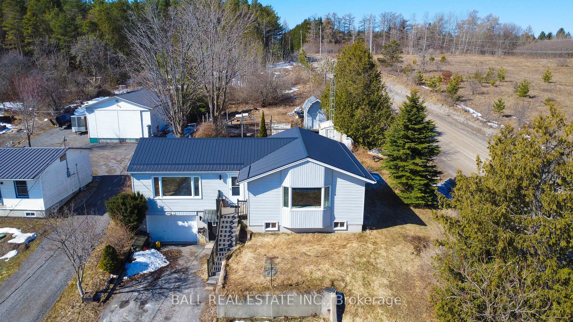 Photo 2 of 250 Carnegie Beach Road, Scugog, Rural Scugog — HOMEH
