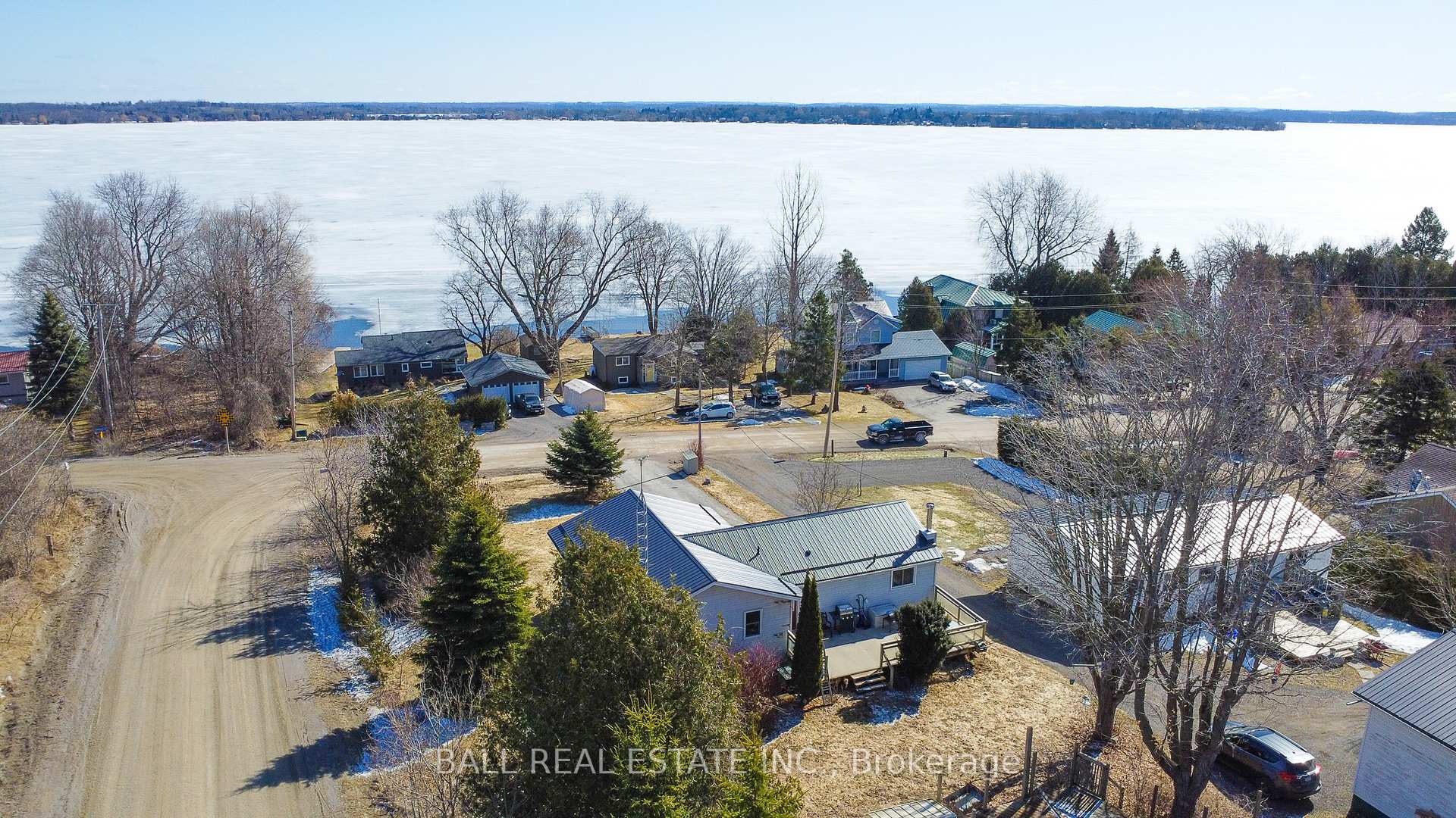 Photo 4 of 250 Carnegie Beach Road, Scugog, Rural Scugog — HOMEH