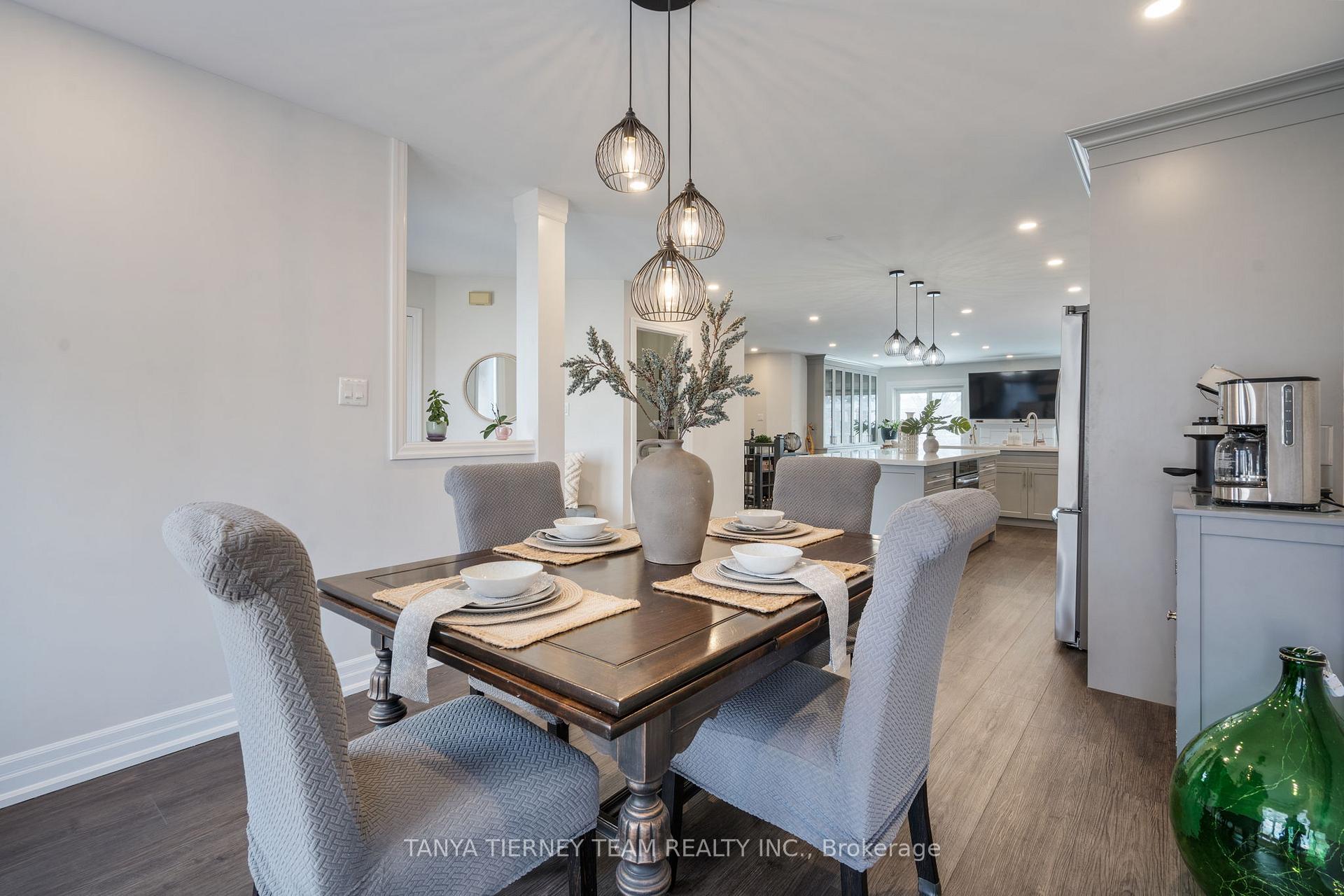 Photo 9 of 52 Perryview Drive, Scugog, Port Perry — HOMEH