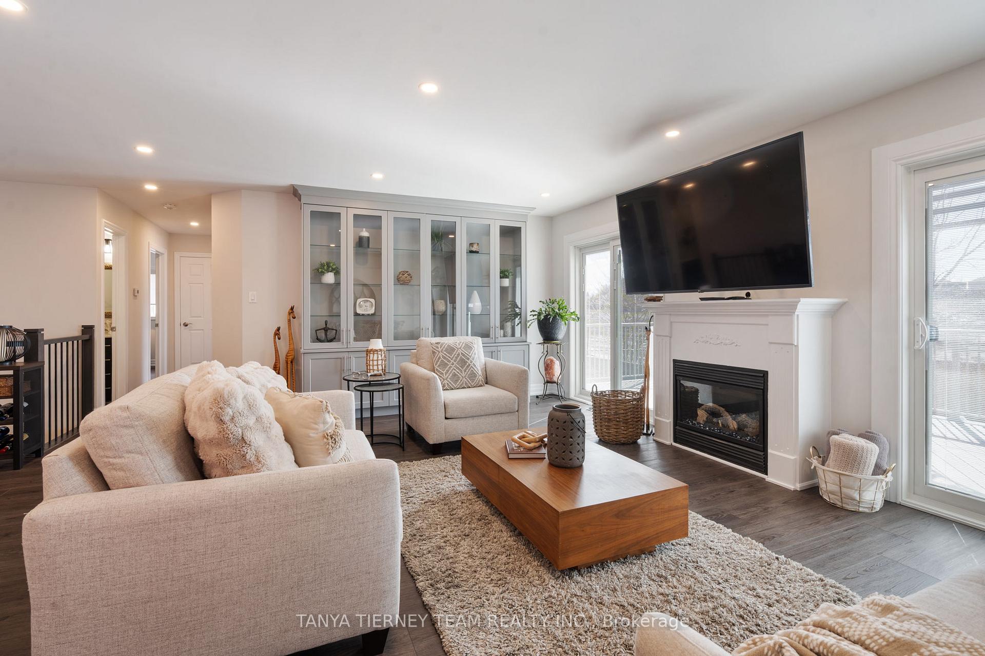 Photo 15 of 52 Perryview Drive, Scugog, Port Perry — HOMEH