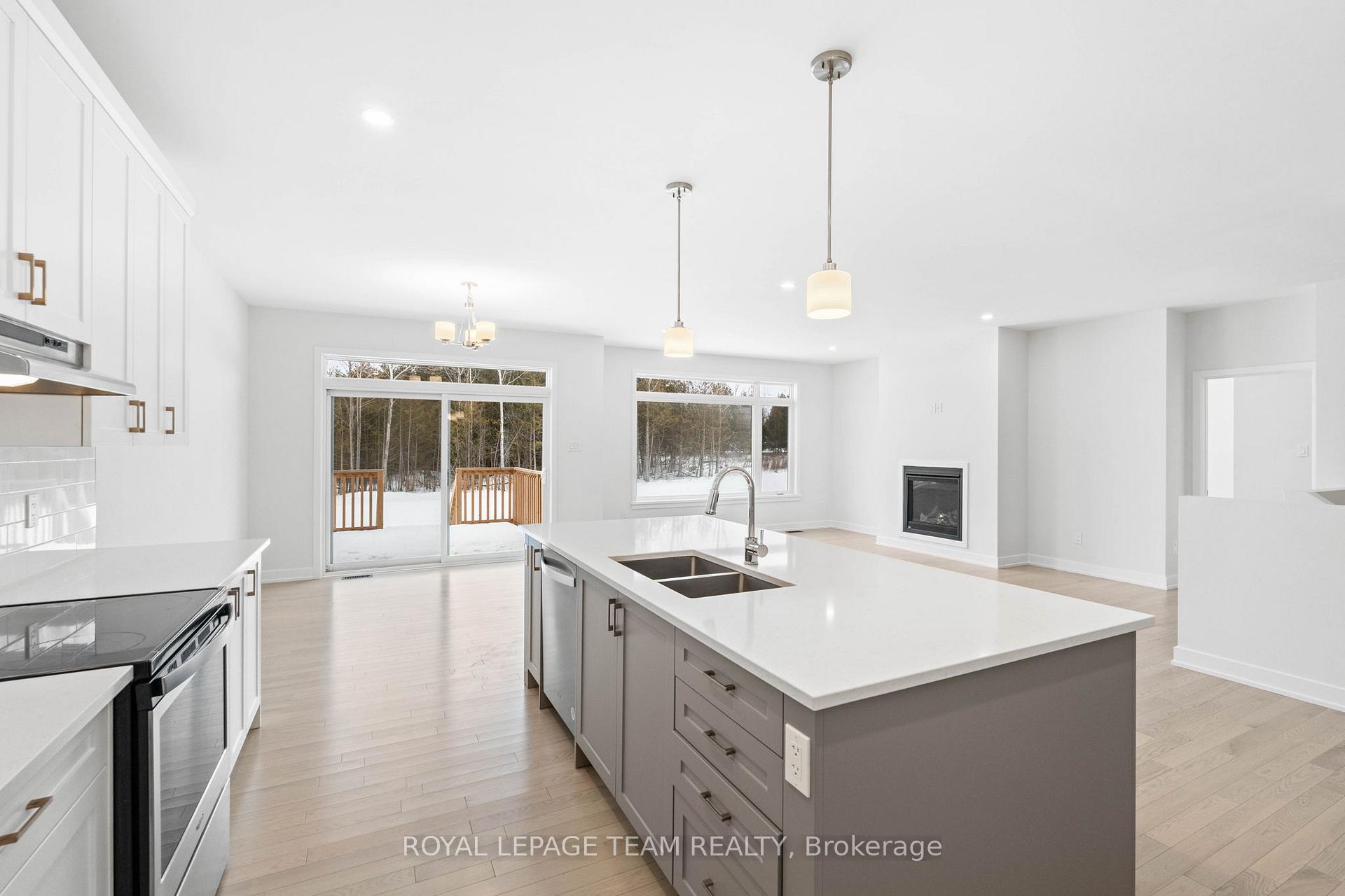 Photo 15 of 285 Wood Avenue, Smiths Falls — HOMEH