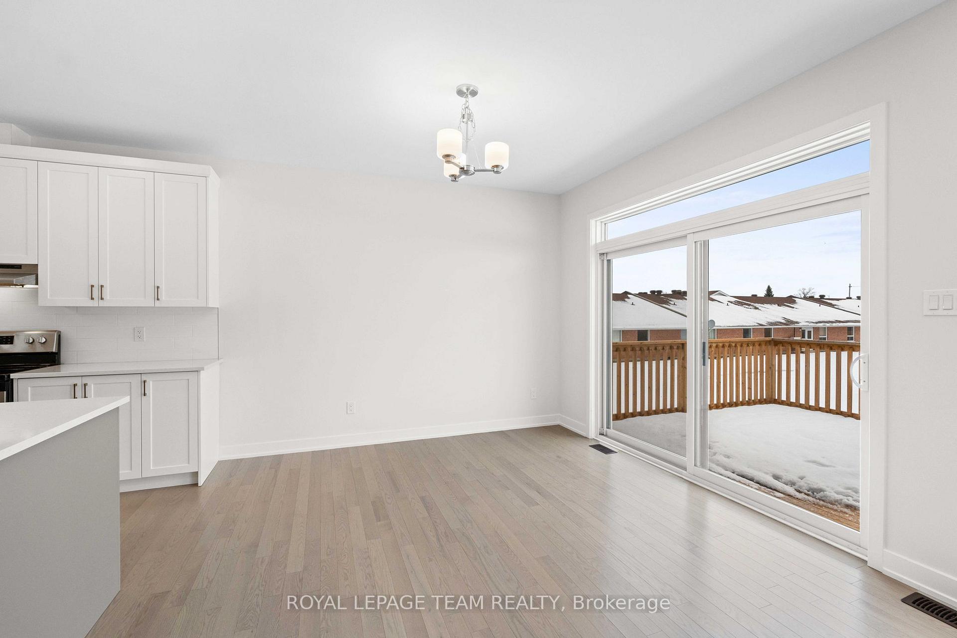 Photo 18 of 285 Wood Avenue, Smiths Falls — HOMEH