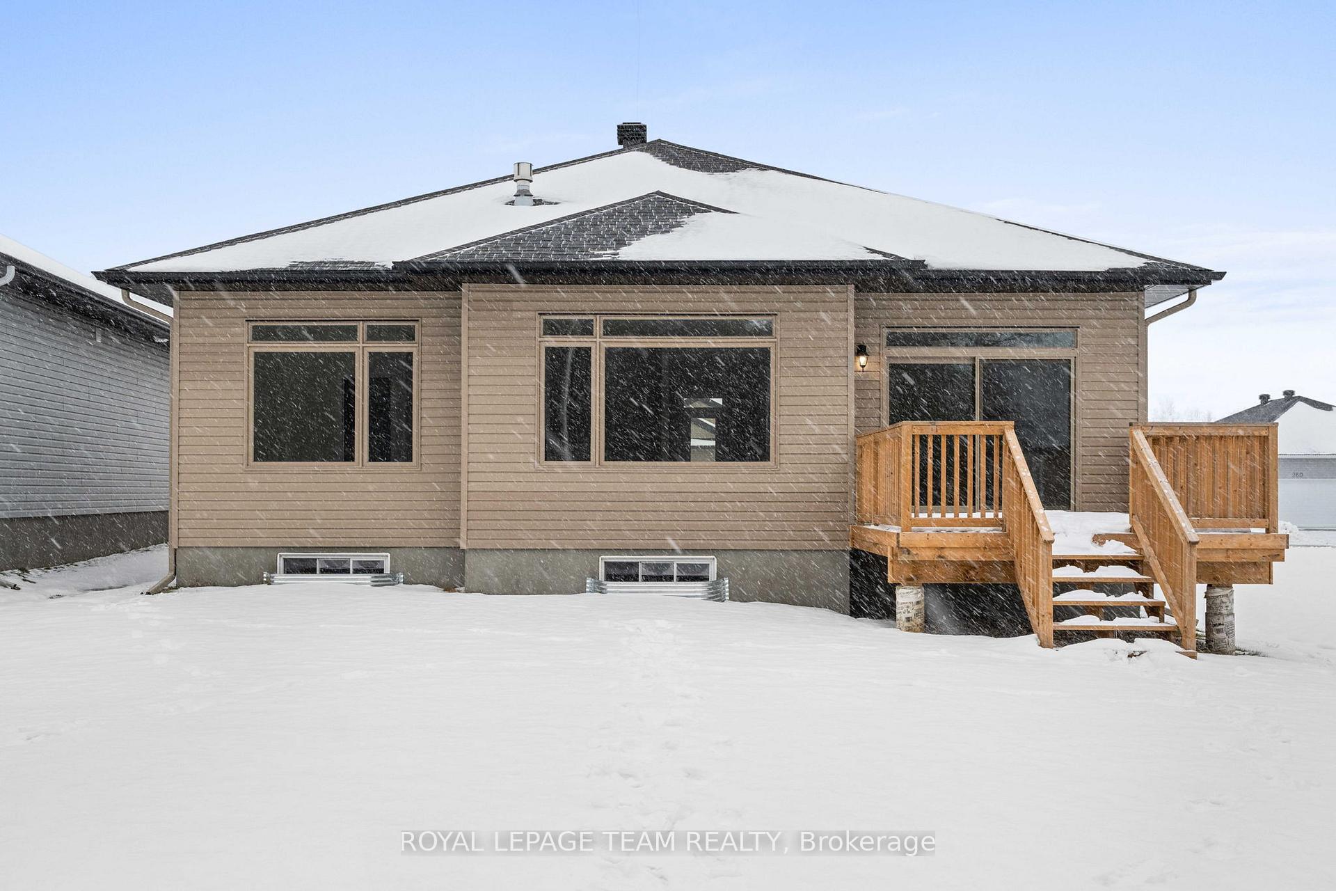 Photo 31 of 285 Wood Avenue, Smiths Falls — HOMEH