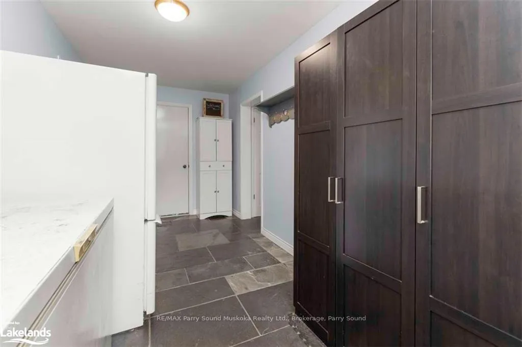 Photo 17 of 33 Humphrey Drive, Seguin, Humphrey — HOMEH