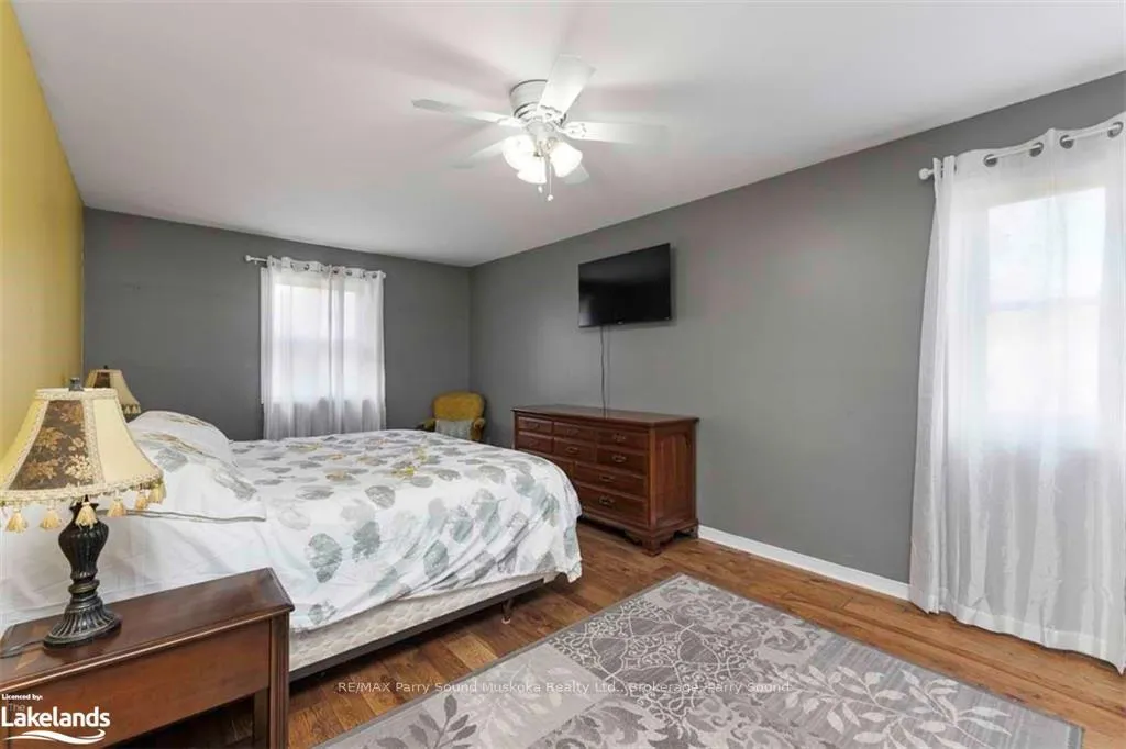 Photo 19 of 33 Humphrey Drive, Seguin, Humphrey — HOMEH
