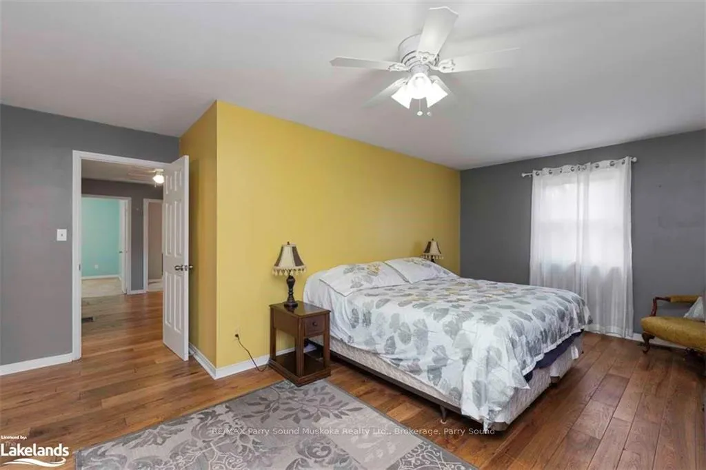 Photo 20 of 33 Humphrey Drive, Seguin, Humphrey — HOMEH