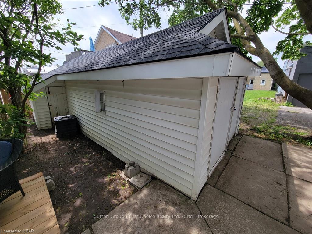 Photo 2 of 11 Sanders Street E, South Huron, Exeter — HOMEH