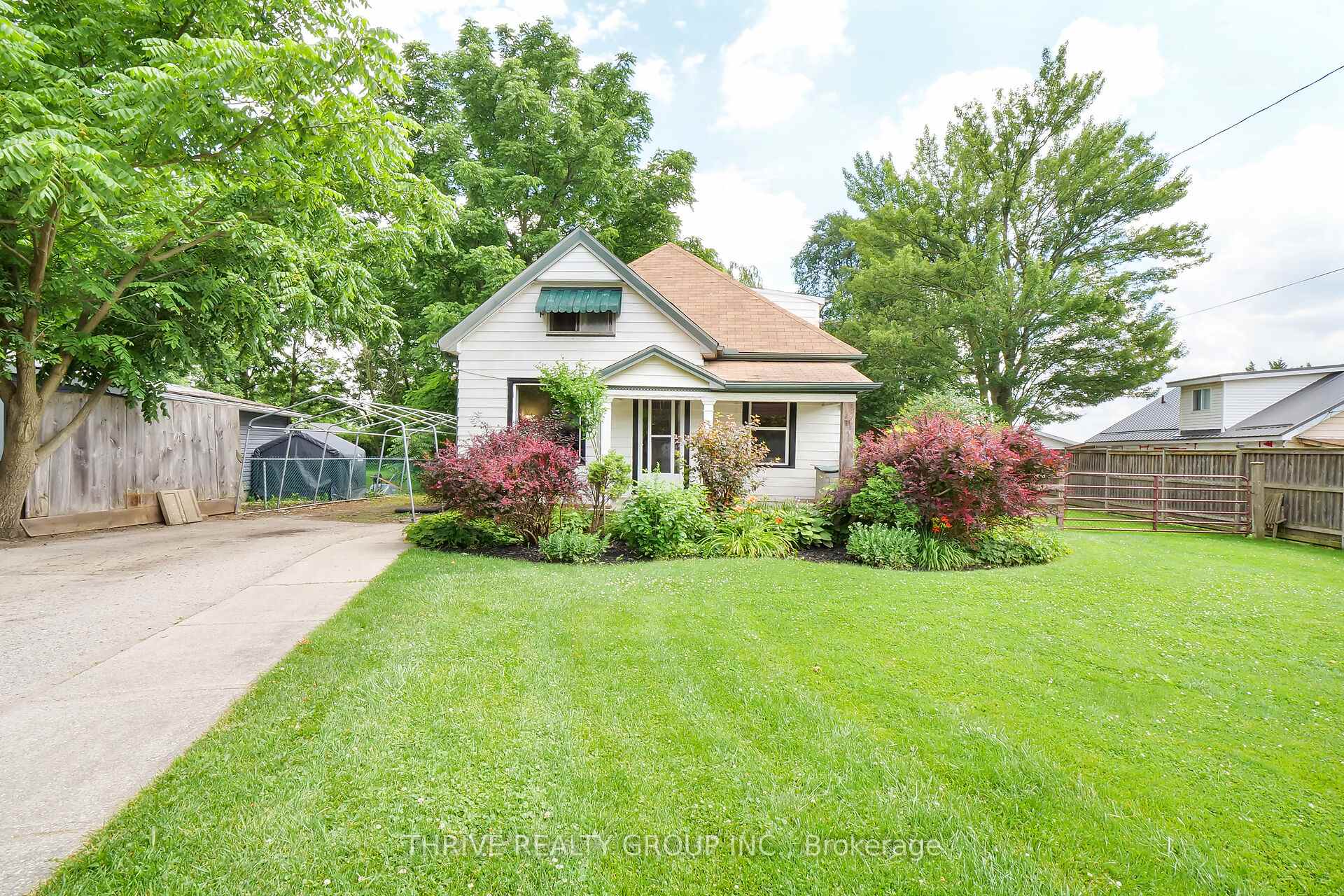 Front of 10622 Sunset Road