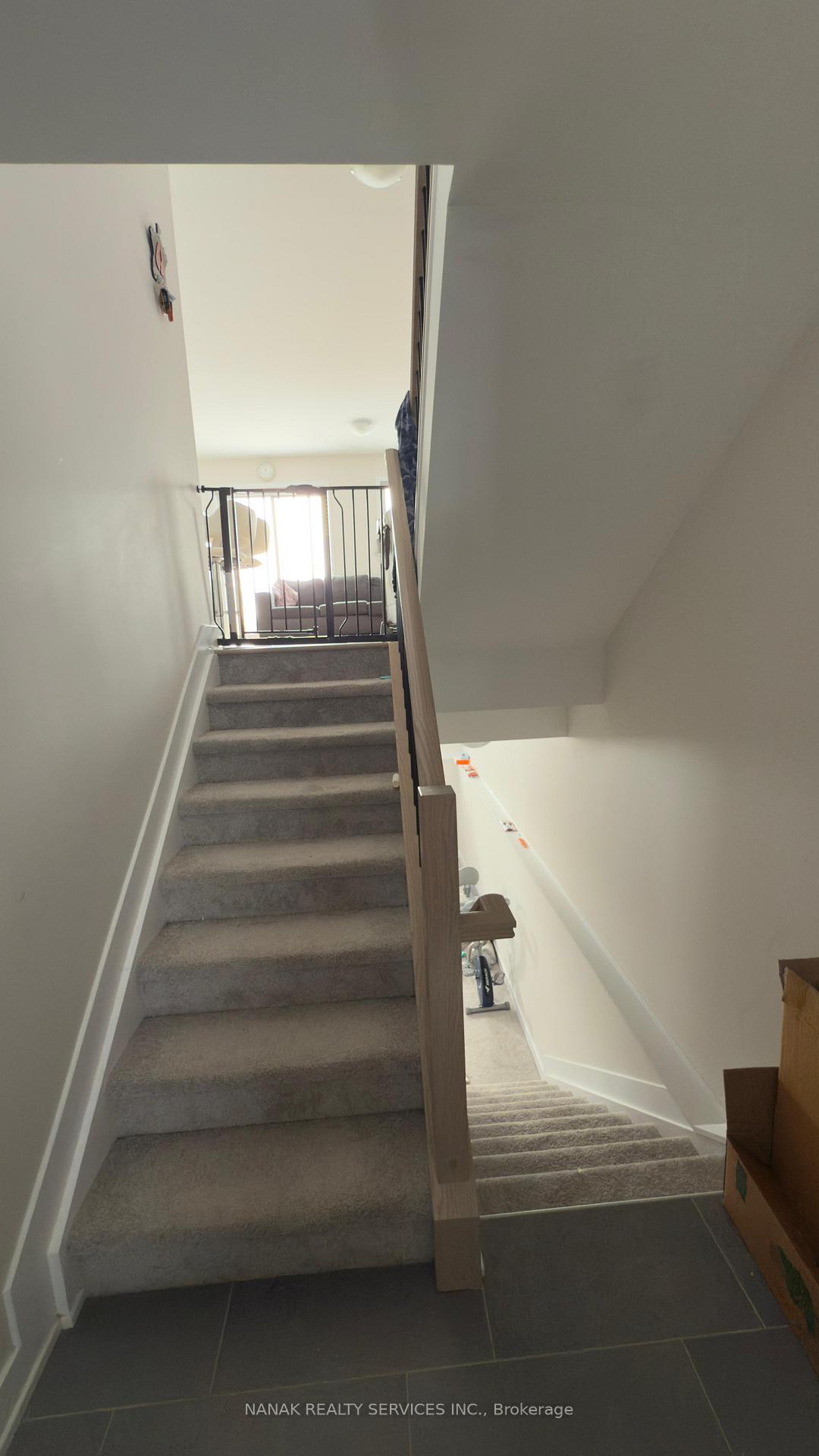 Photo 4 of 84 Staples Boulevard, Smiths Falls — HOMEH