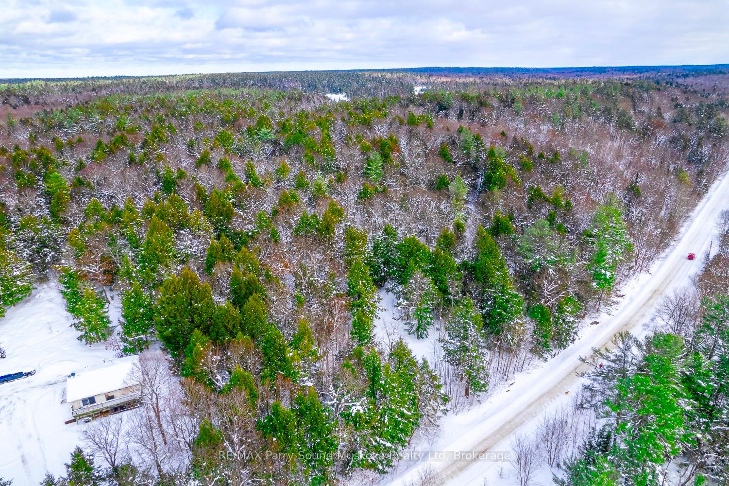 Photo 12 of 250 Turtle Lake Road, Seguin — HOMEH