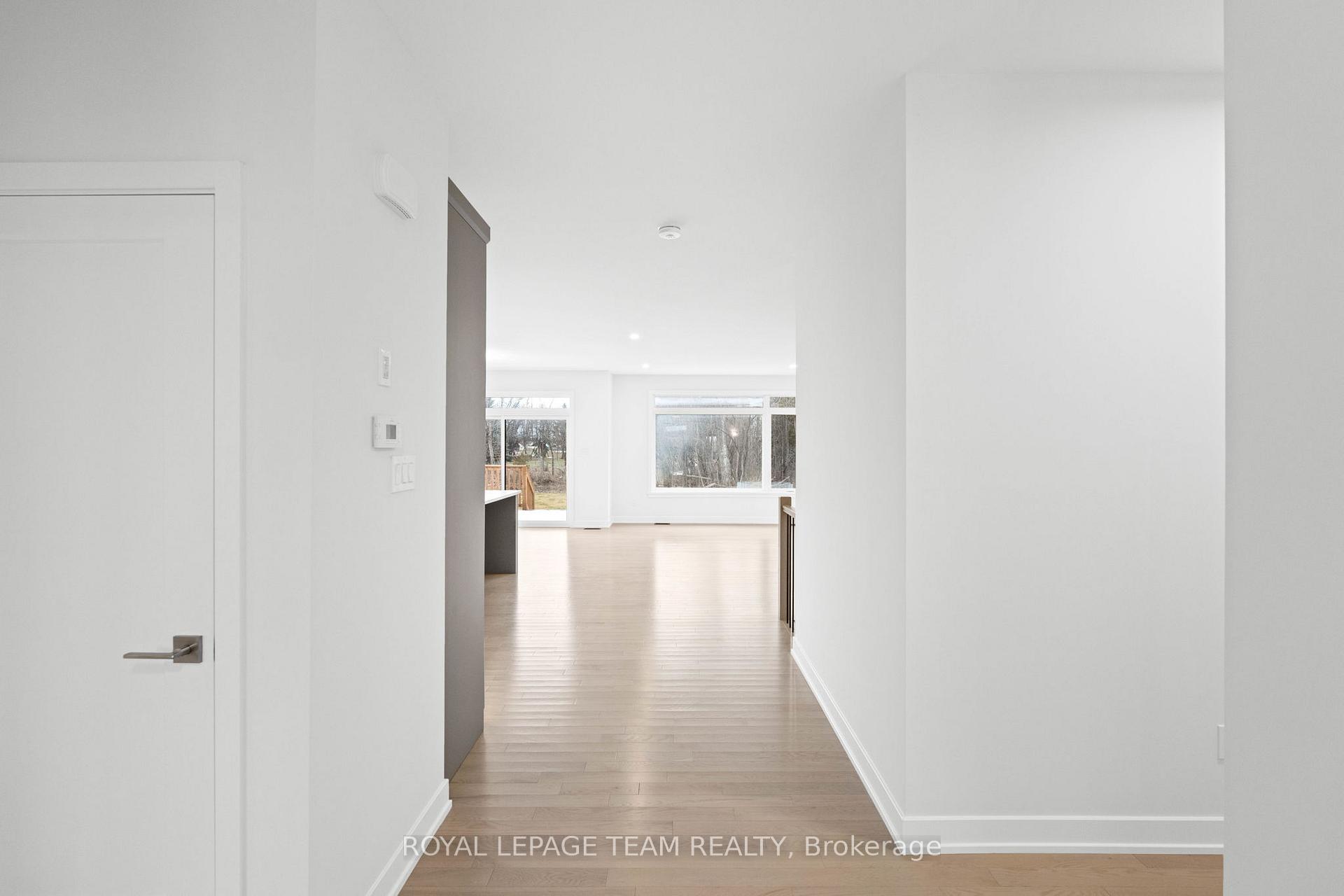 Photo 6 of 295 Wood Avenue, Smiths Falls — HOMEH