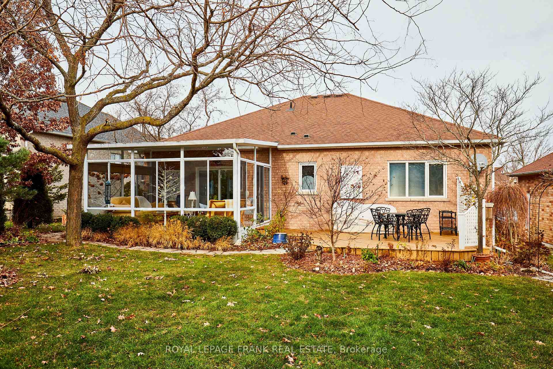 Photo 3 of 78 Country Estates Drive, Scugog, Port Perry — HOMEH