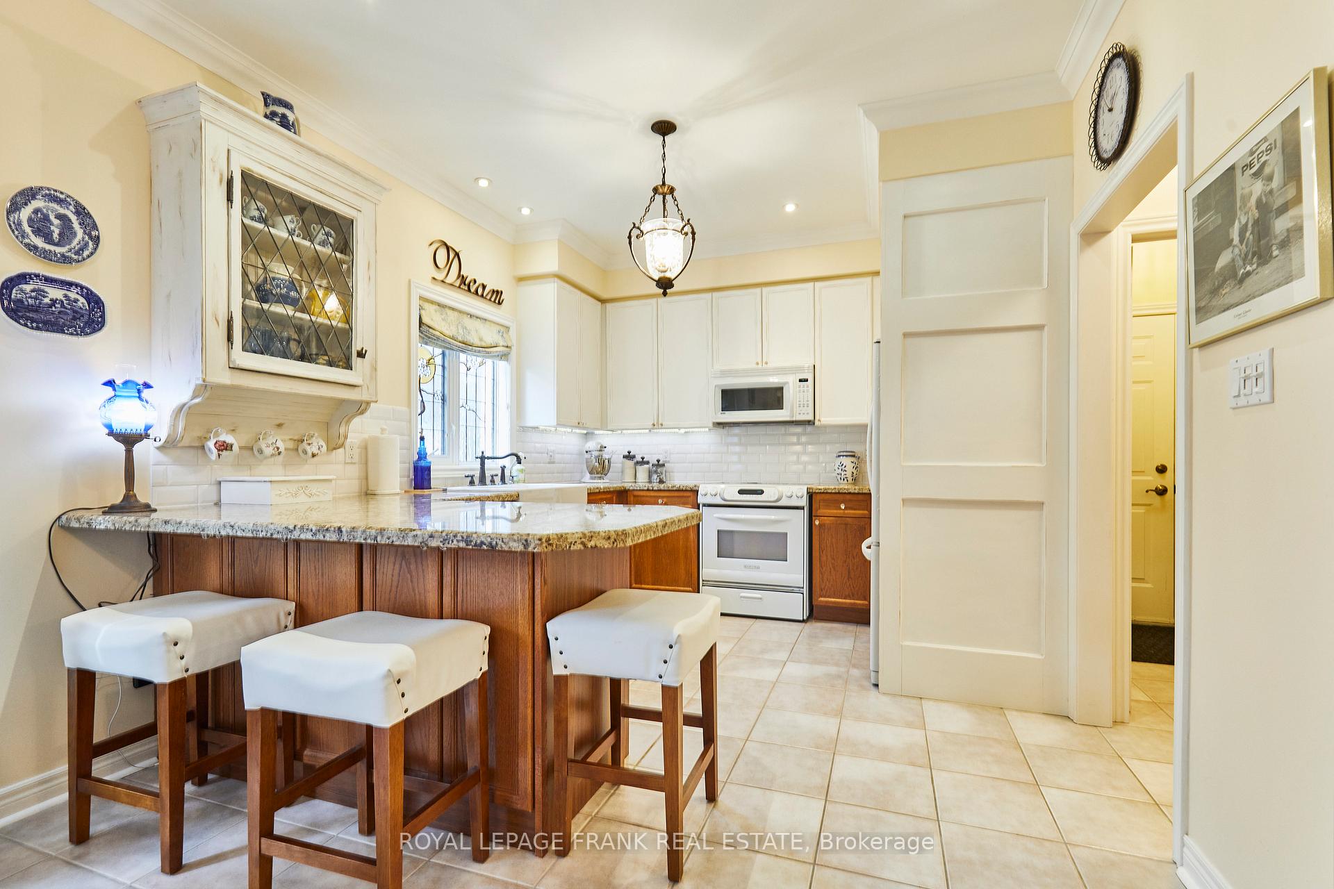 Photo 17 of 78 Country Estates Drive, Scugog, Port Perry — HOMEH