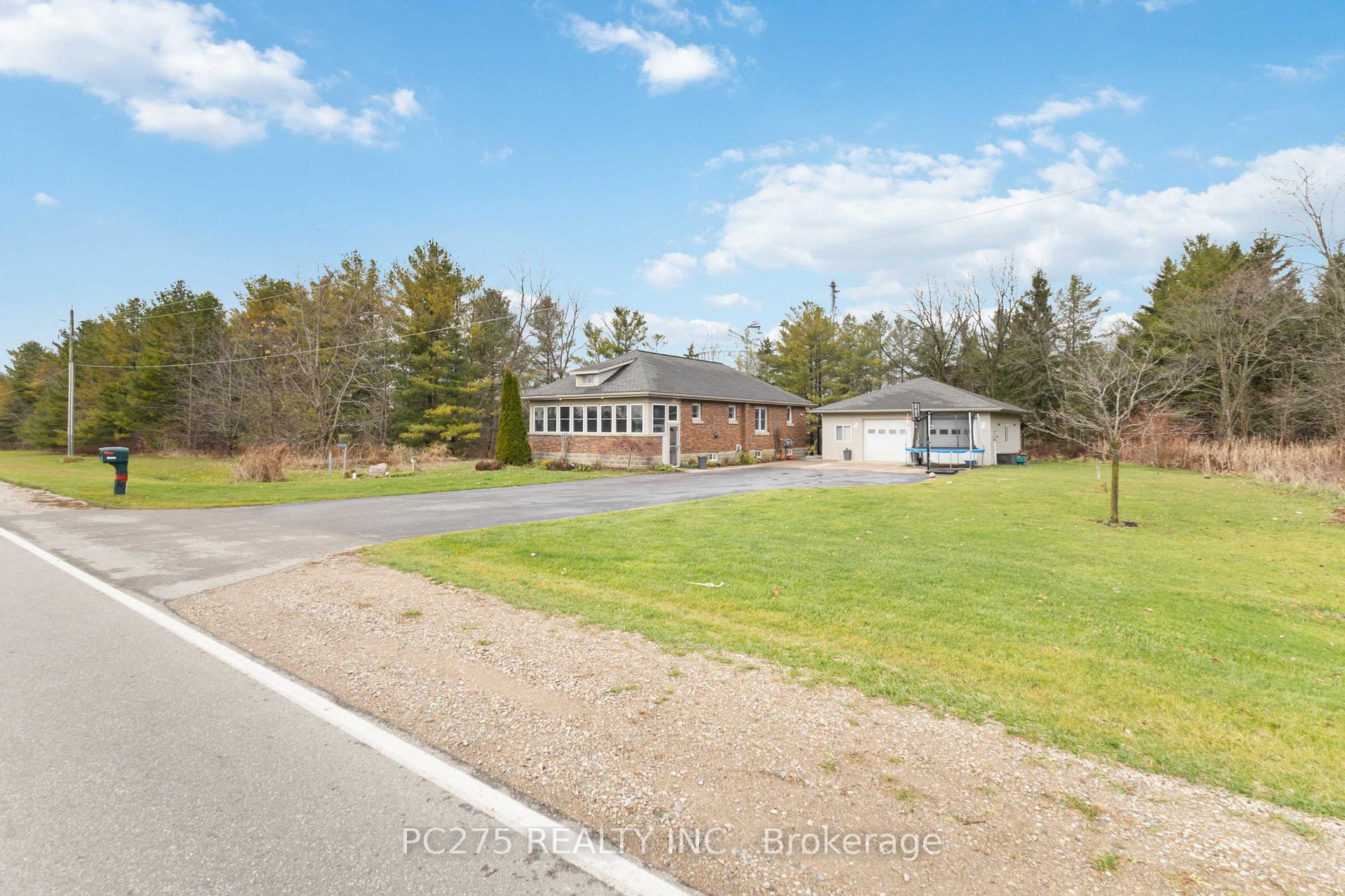 Photo 3 of 39150 Fingal Line, Southwold, Rural Southwold — HOMEH