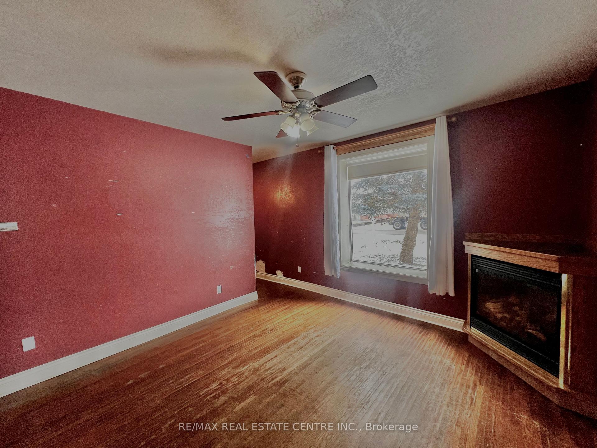 Photo 18 of 430 Main Street W, Shelburne — HOMEH