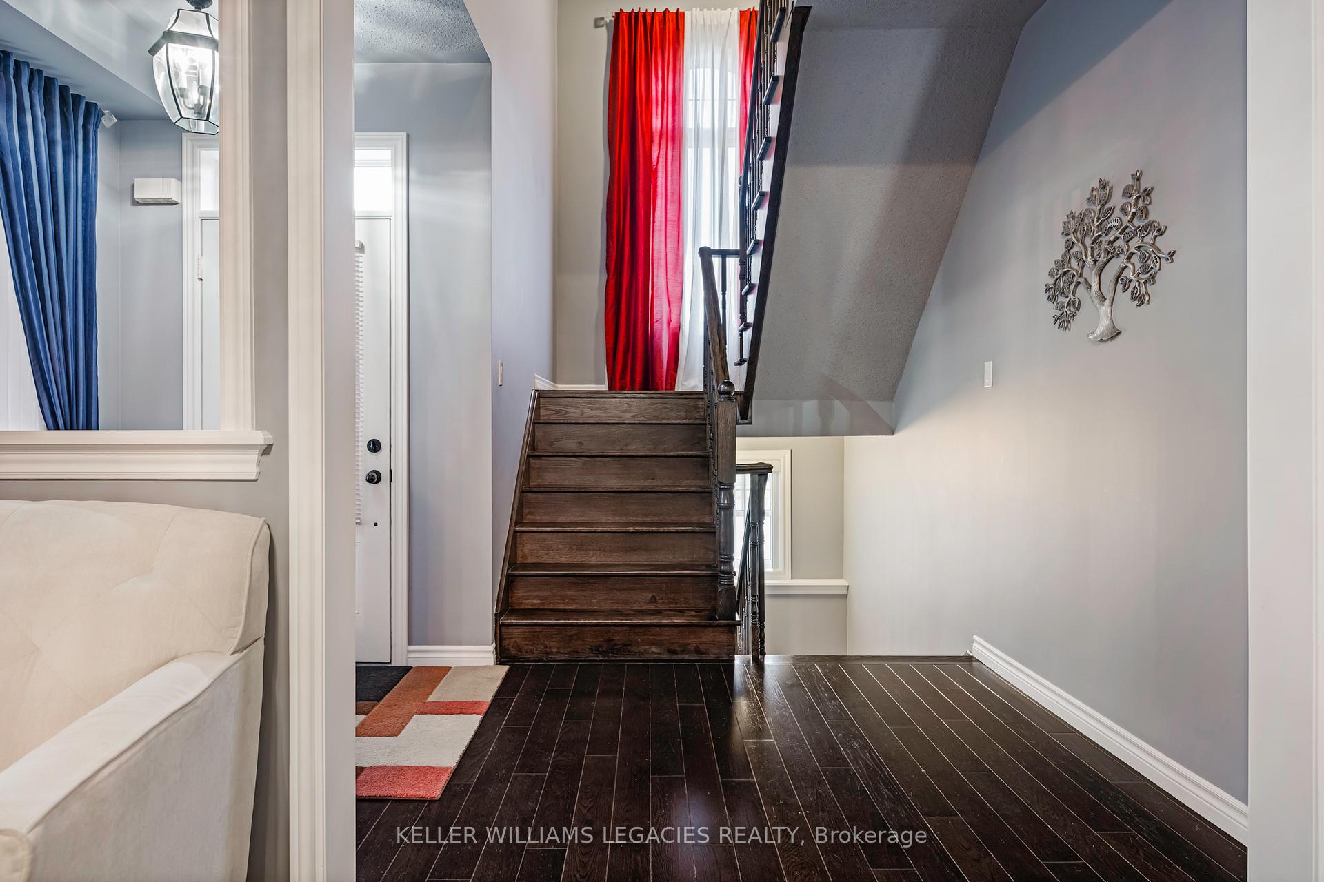 Photo 5 of 865 O'Reilly Crescent, Shelburne — HOMEH