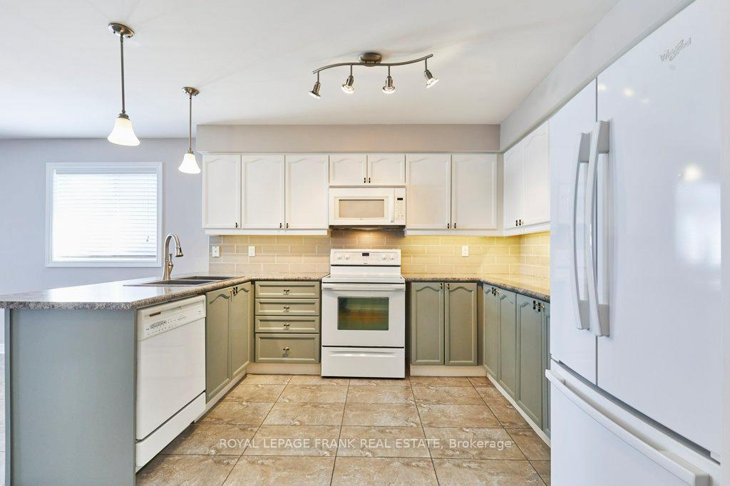 Photo 5 of 39 Steinway Drive, Scugog, Port Perry — HOMEH